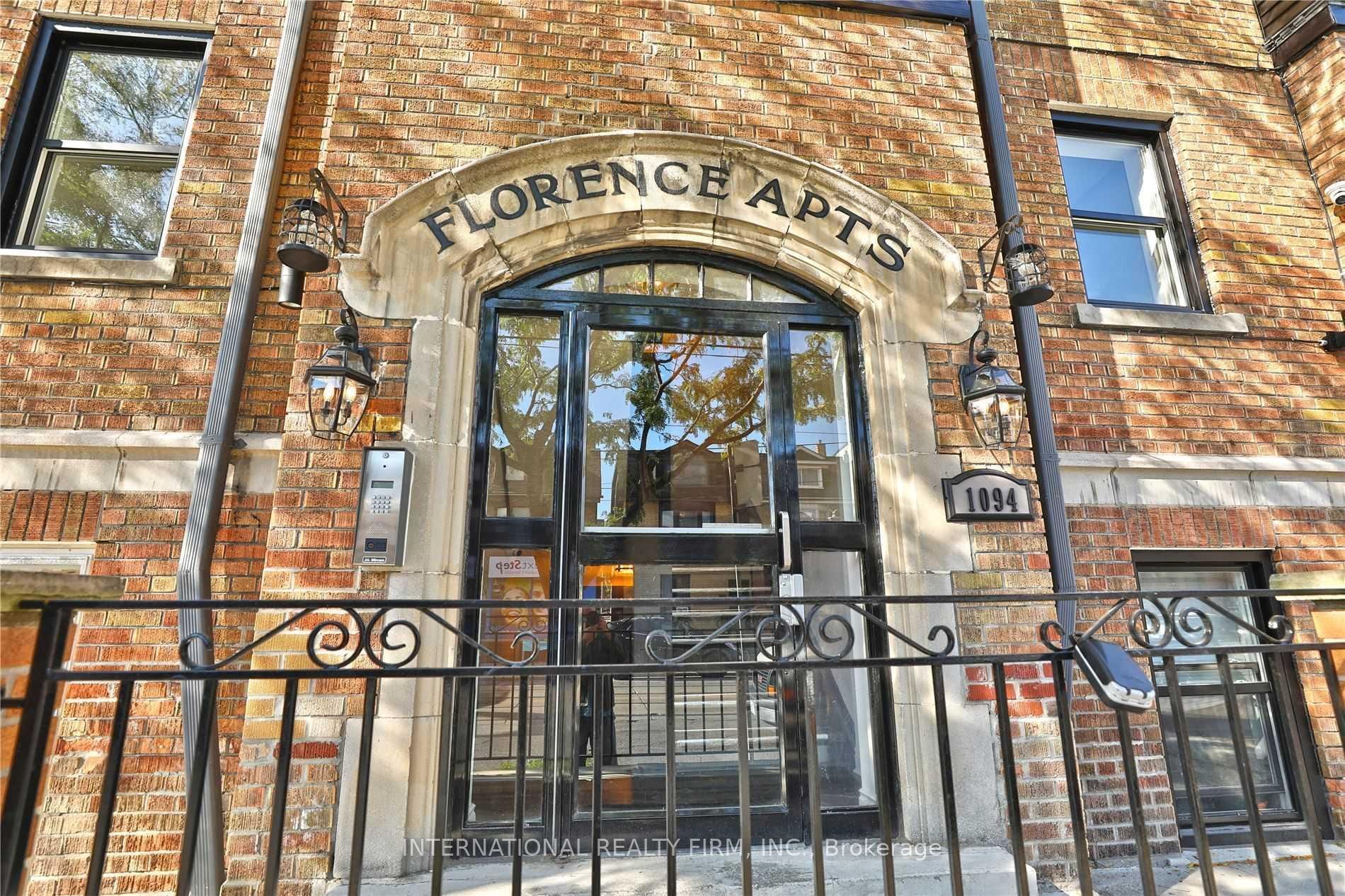 1094 College Street 4, Toronto, ON M6H 1B3