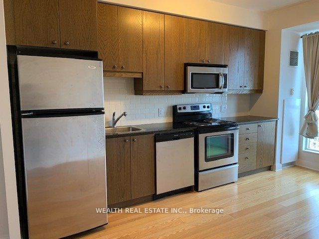 1 Scott Street 2210, Toronto, ON M4Y 1A5 photo 5