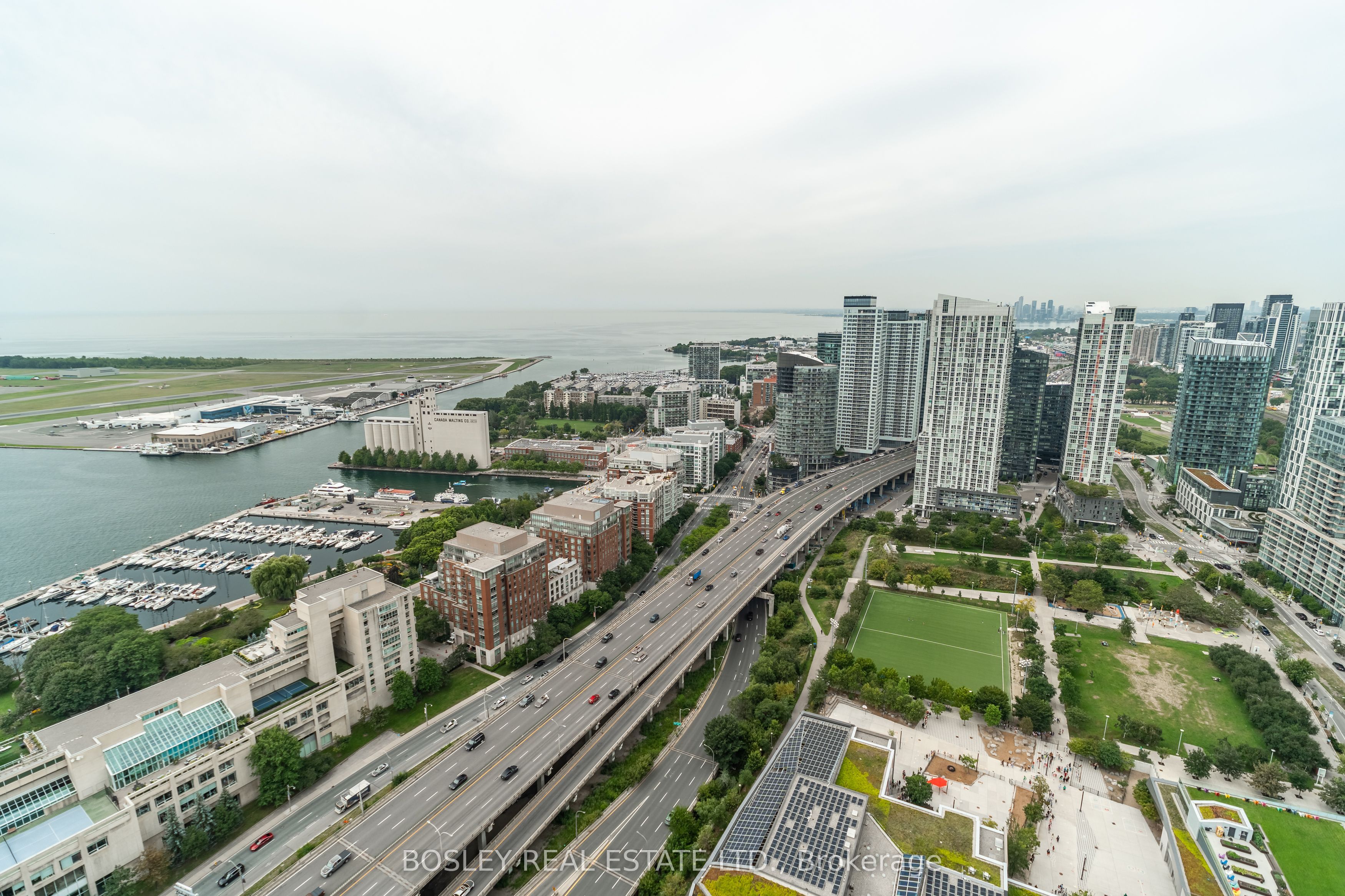 11 Brunel Court 5002, Toronto, ON M5V 3Y3