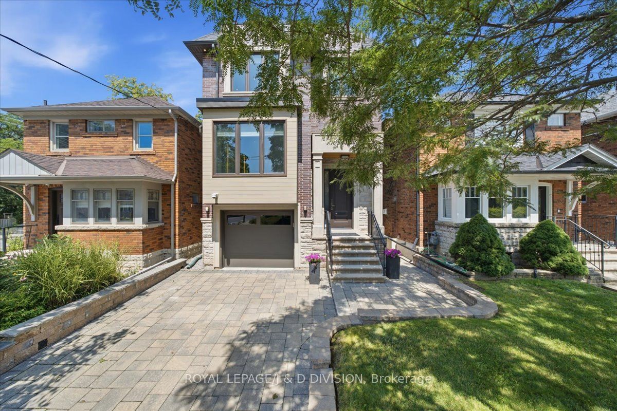130 Wanless Avenue, Toronto, ON M4N 1W2 photo 2