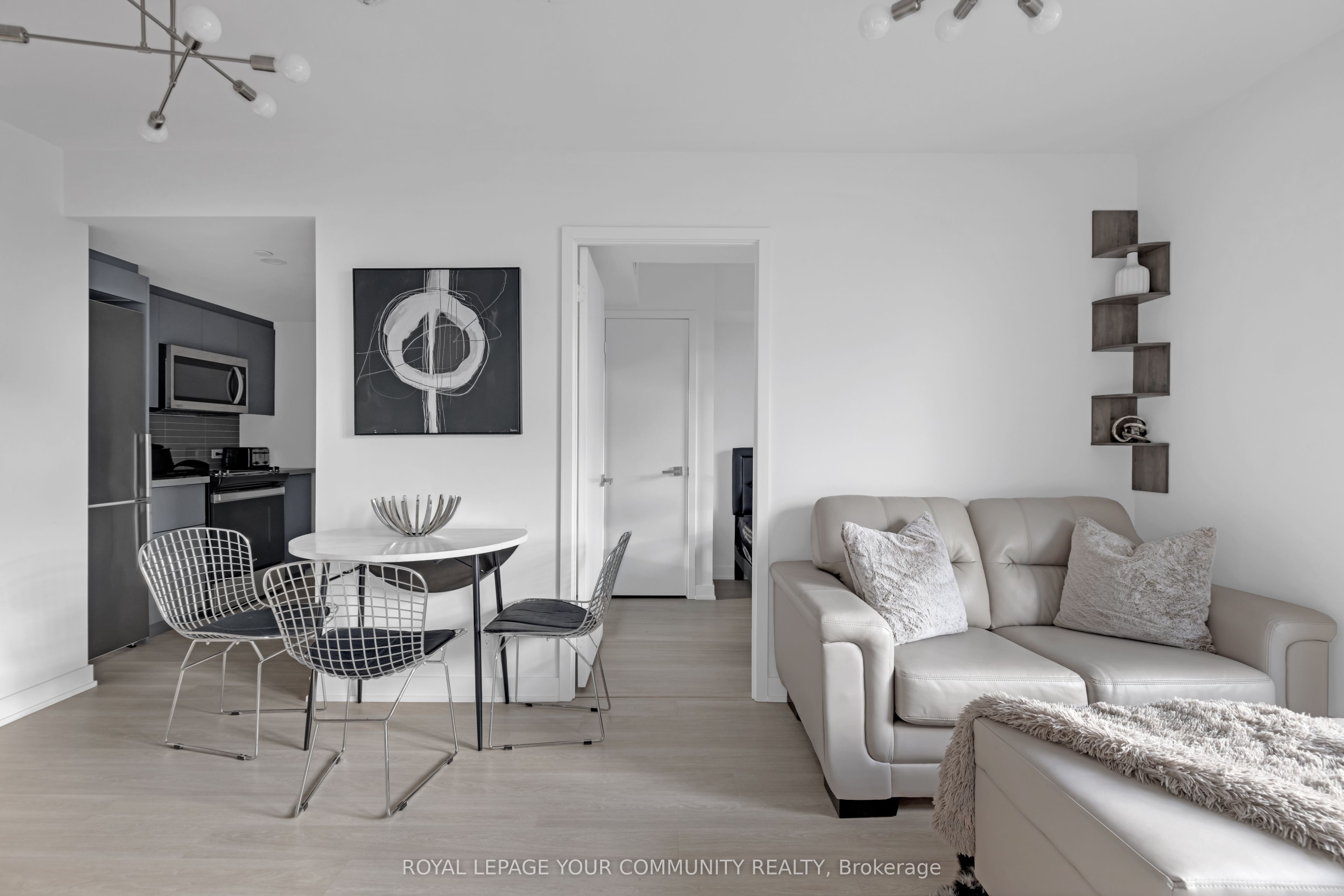30 Tretti Way 419, Toronto, ON M3H 0E3 photo 3