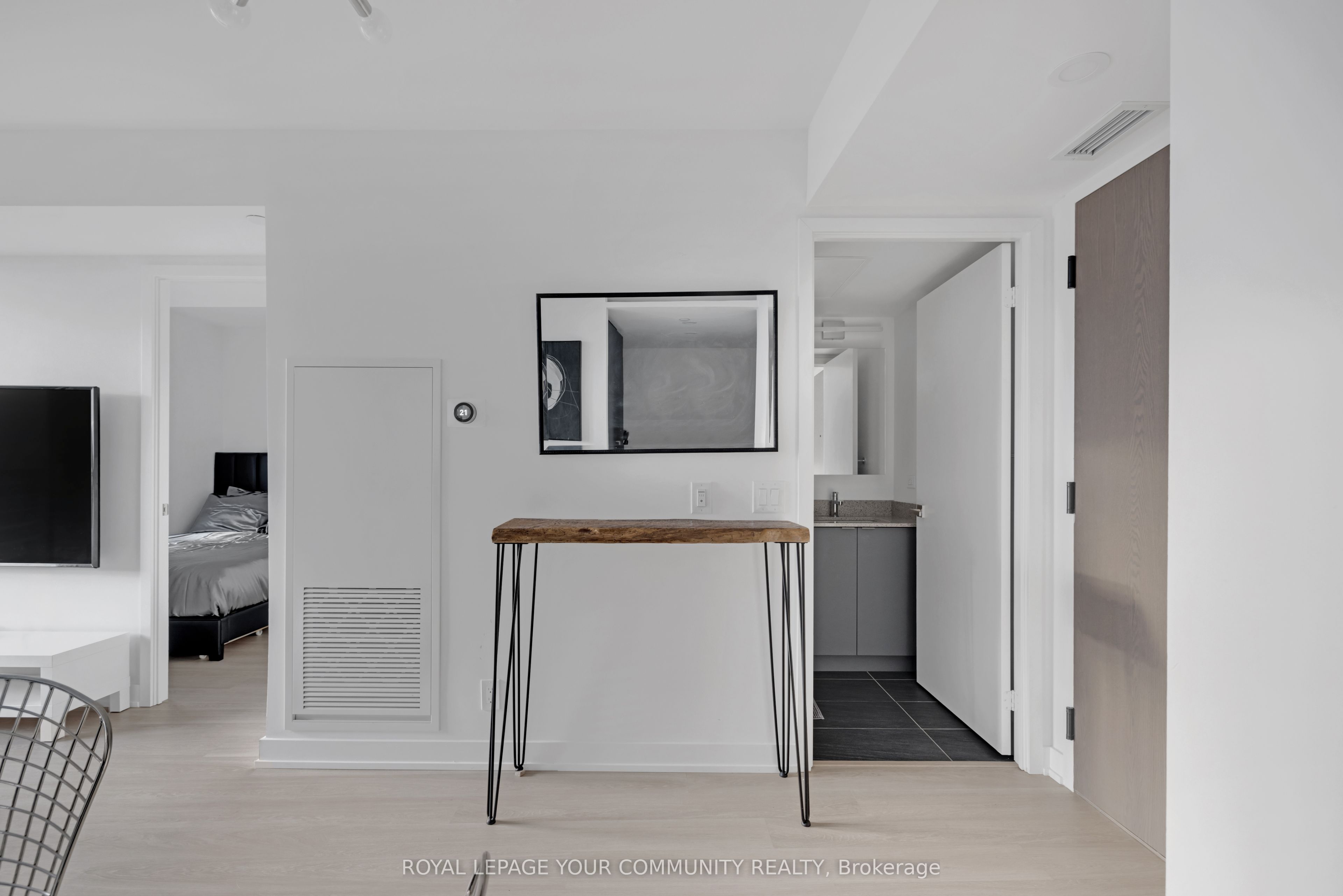 30 Tretti Way 419, Toronto, ON M3H 0E3 photo 4