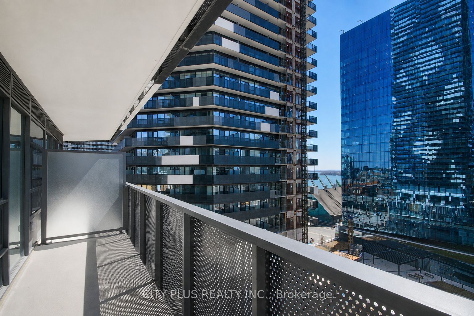 55 Cooper Street 1710, Toronto, ON M5E 0G1 photo 2