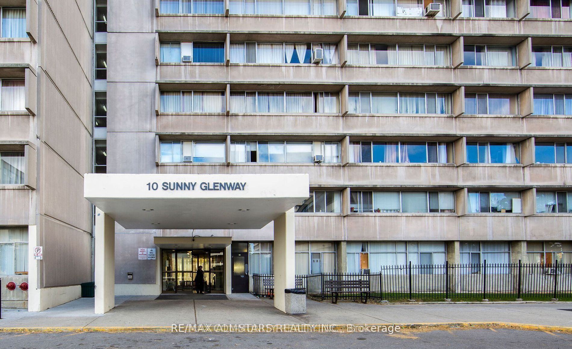 10 Sunny Glenway 1906, Toronto, ON M3C 2Z3 photo 2