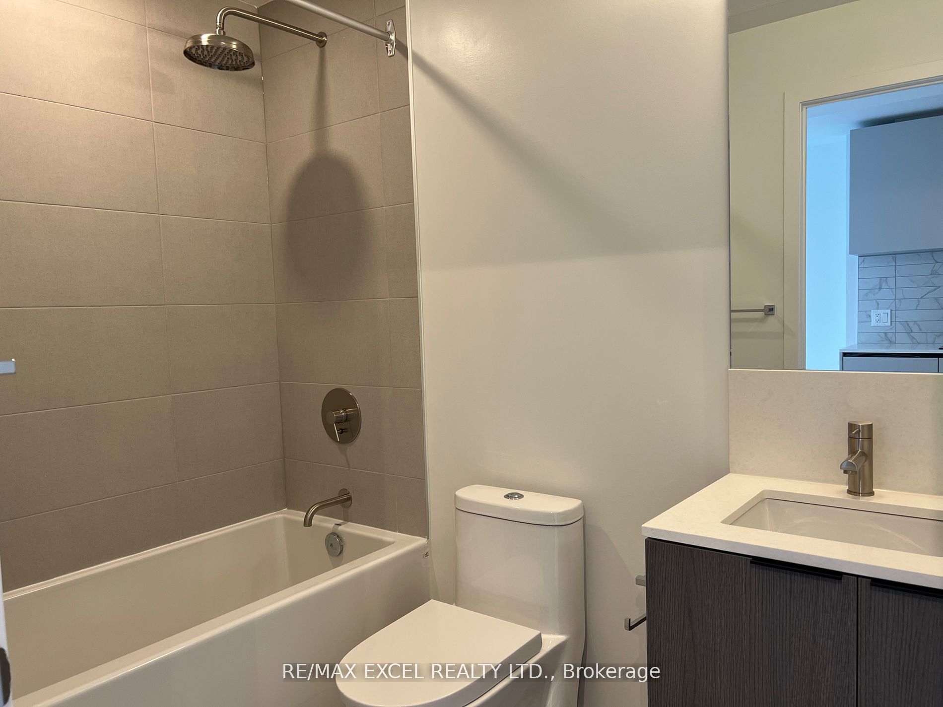 55 mercer Street 4910, Toronto, ON M5V 0W4 photo 4