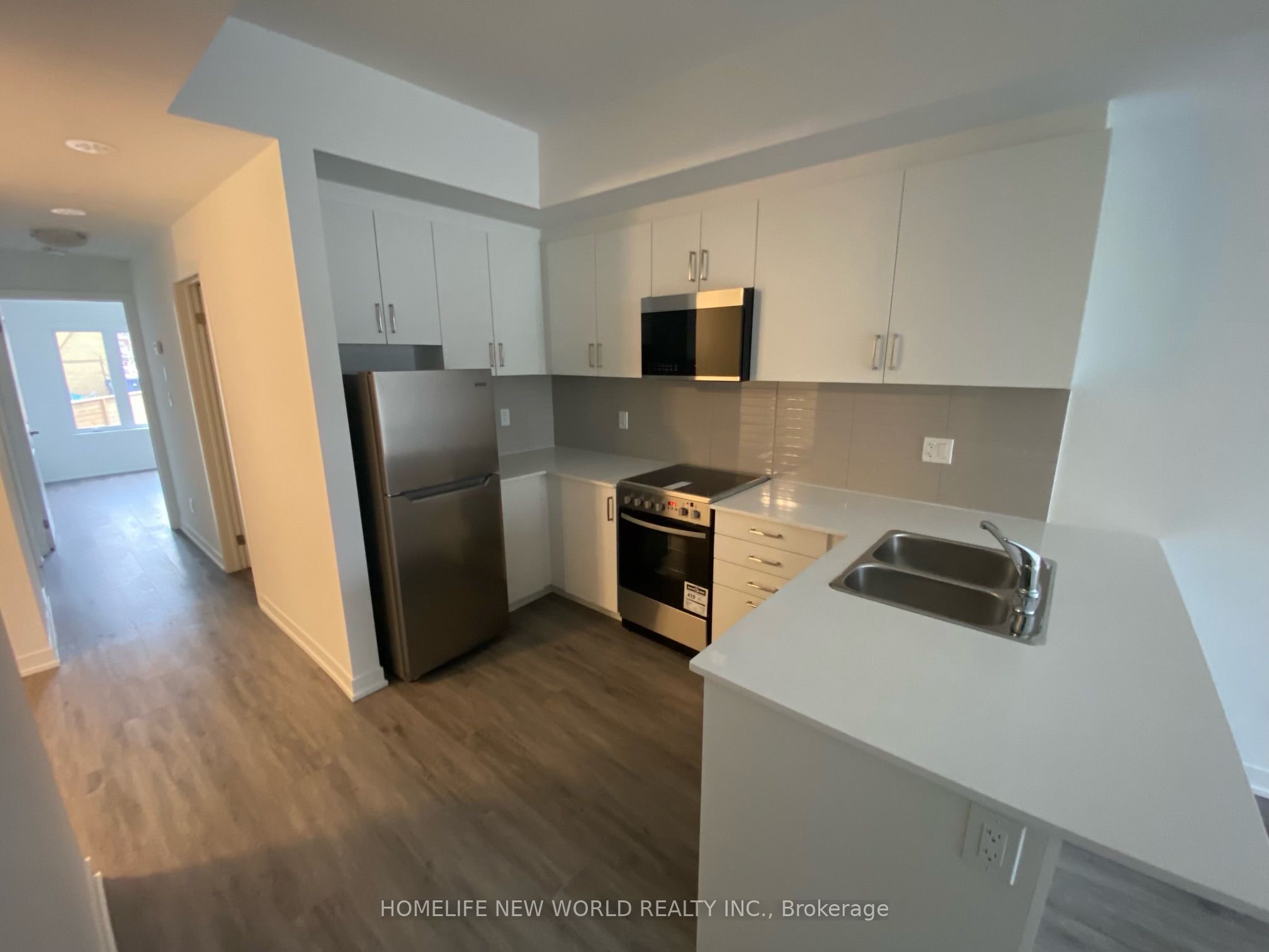 14 S Marquette Avenue 6, Toronto, ON M6A 0E1 photo 3