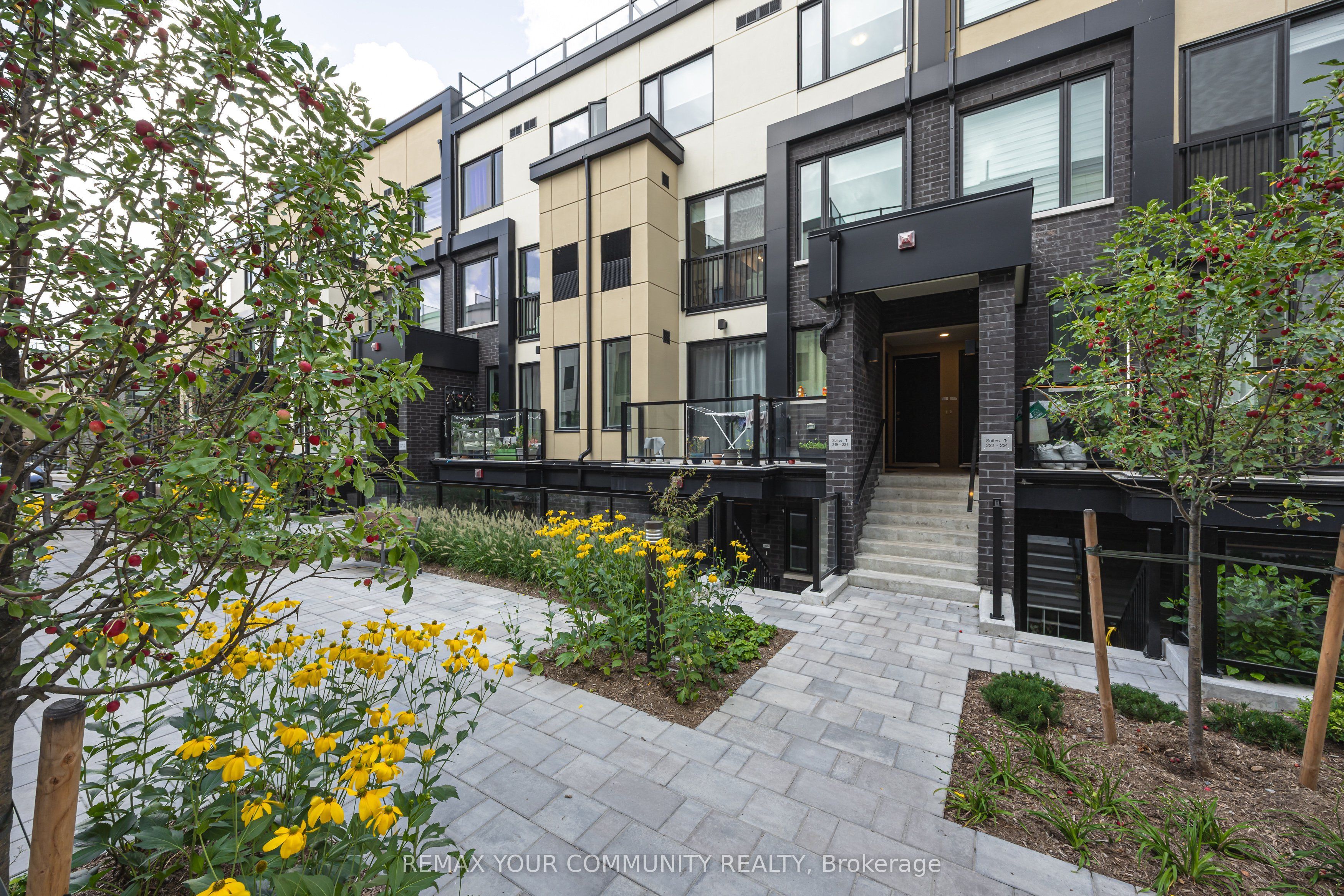 1650 Victoria Park Avenue 220, Toronto, ON M1R 0G8