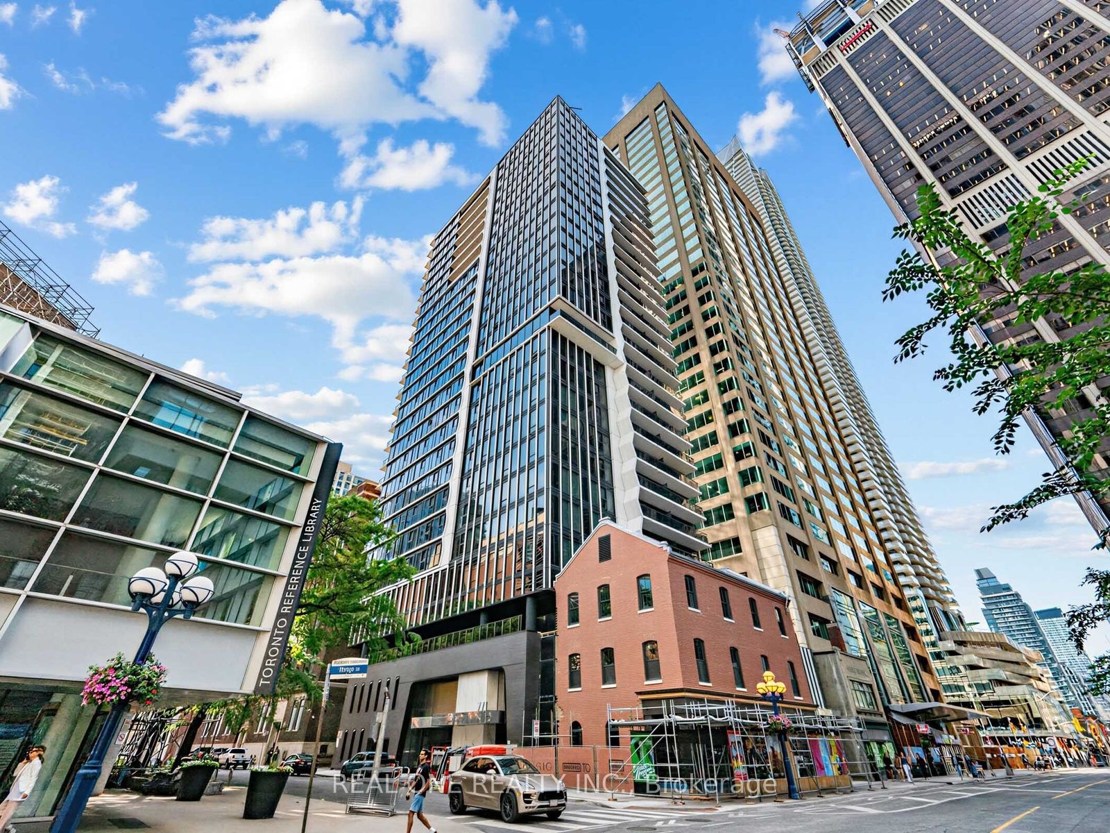 771 Yonge Street 502, Toronto, ON M4W 0B8