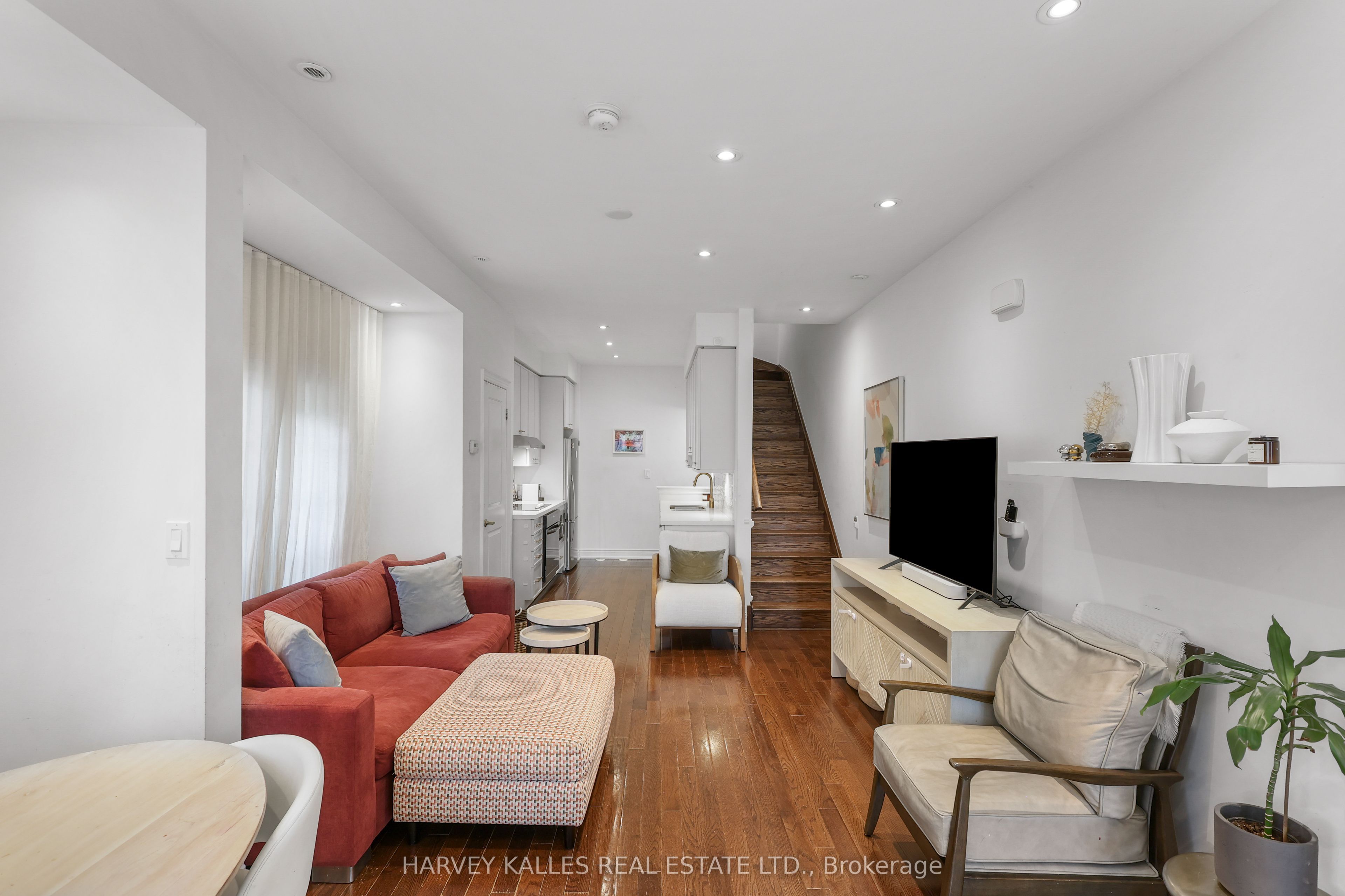 70 Hargrave Lane 7, Toronto, ON M4N 0A4 photo 5
