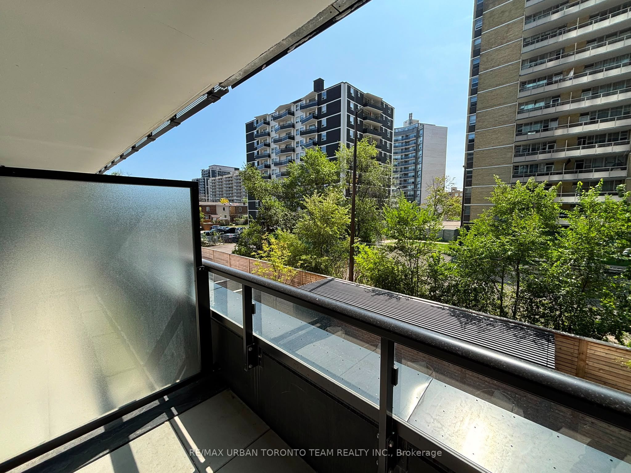 127 Broadway Avenue 213, Toronto, ON M4P 1V4 photo 4