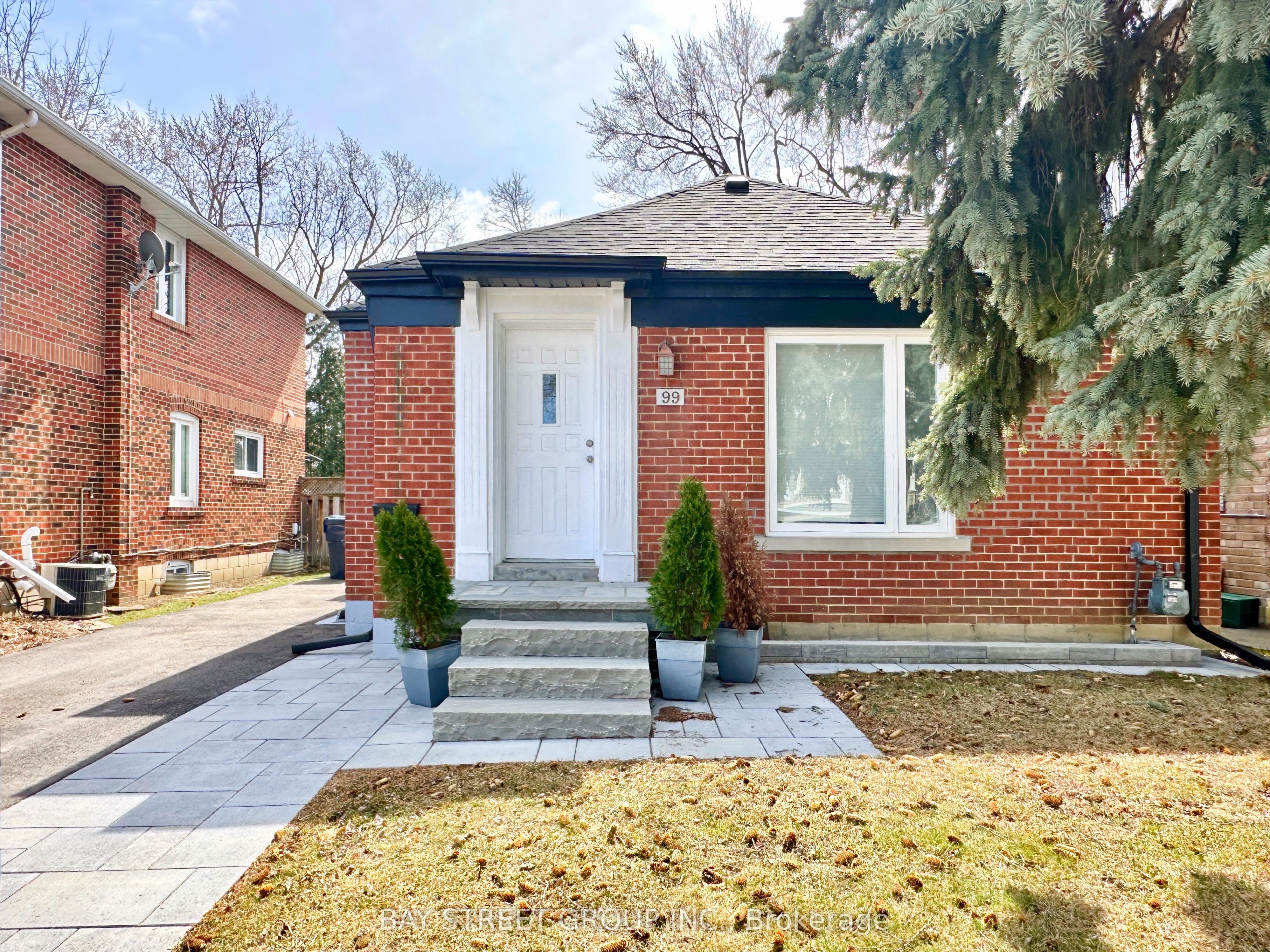 99 Park Home Avenue, Toronto, ON M2N 1W7 photo 4