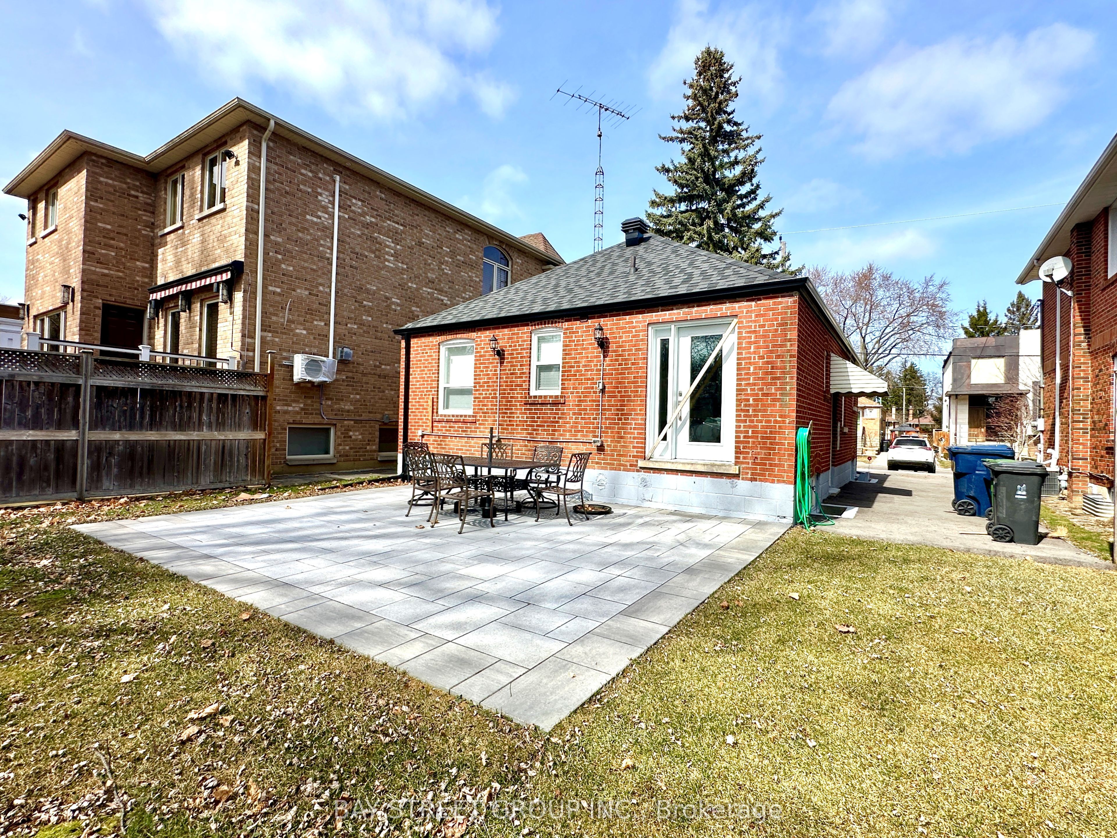 99 Park Home Avenue, Toronto, ON M2N 1W7 photo 5