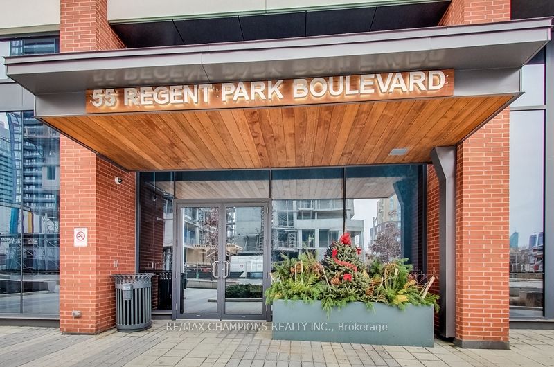 55 Regent Park Boulevard 1707, Toronto, ON M5A 0C2 photo 2