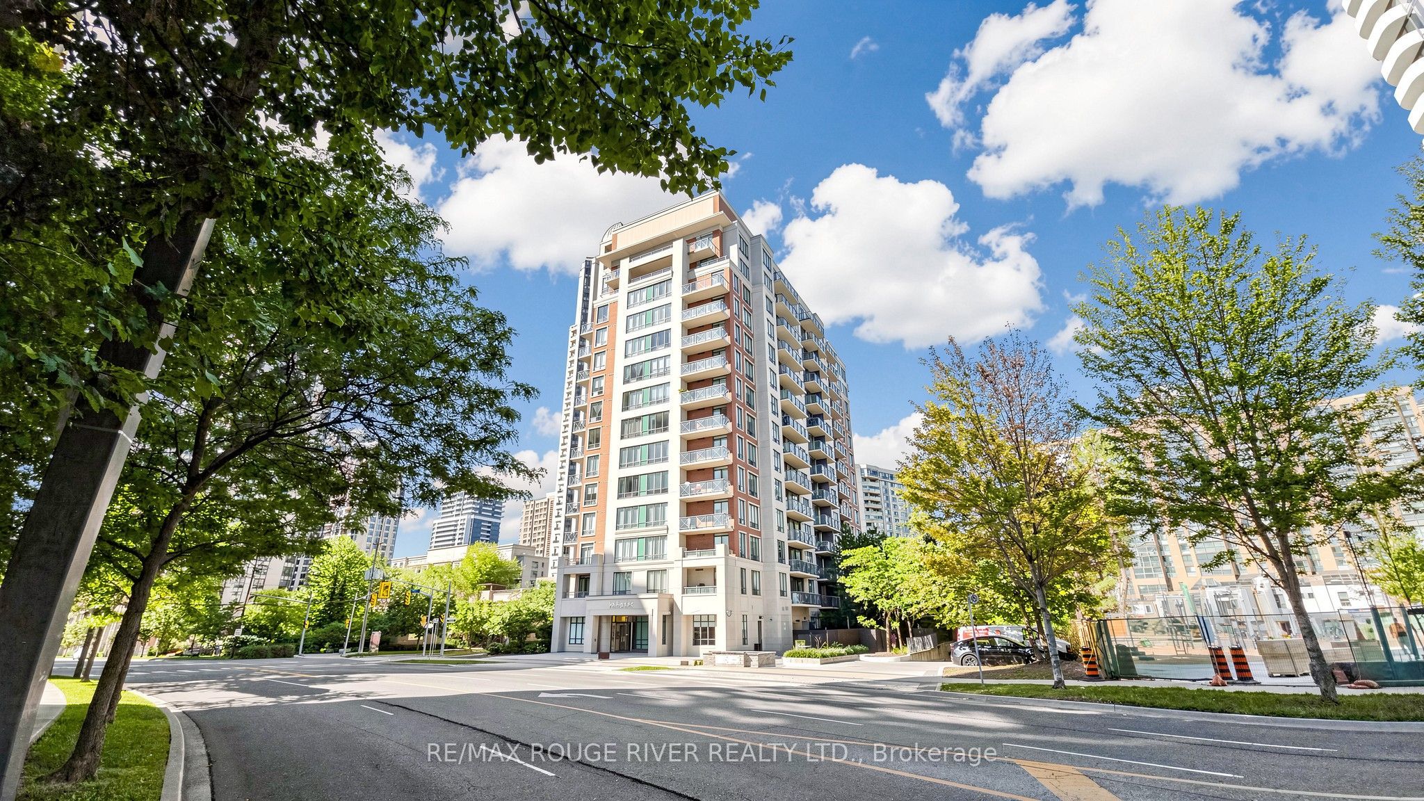 28 Byng Avenue 1003, Toronto, ON M2N 7H4 photo 3