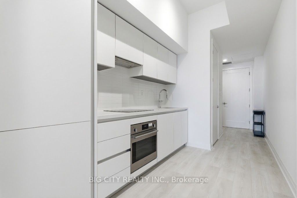 25 Frederick Todd Way 212, Toronto, ON M4G 0C9 photo 5