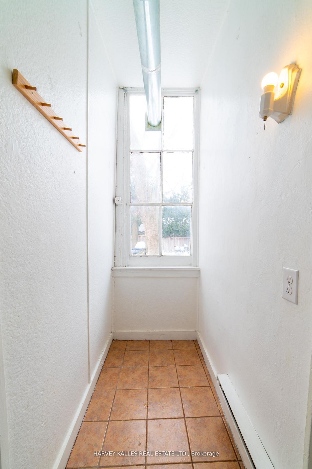 678 Huron Street 100, Toronto, ON M5R 2R9 photo 2