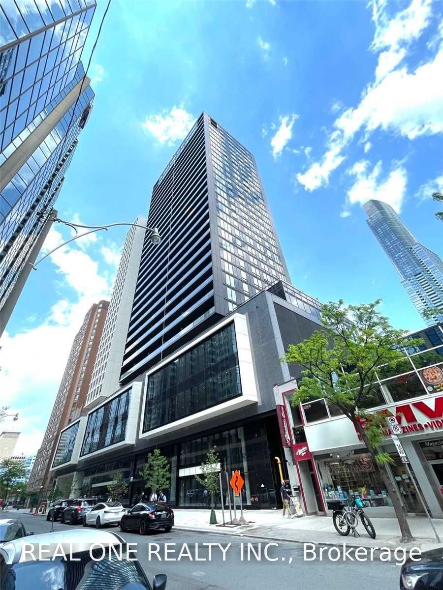 20 Edward Street 2409, Toronto, ON M5G 1C9