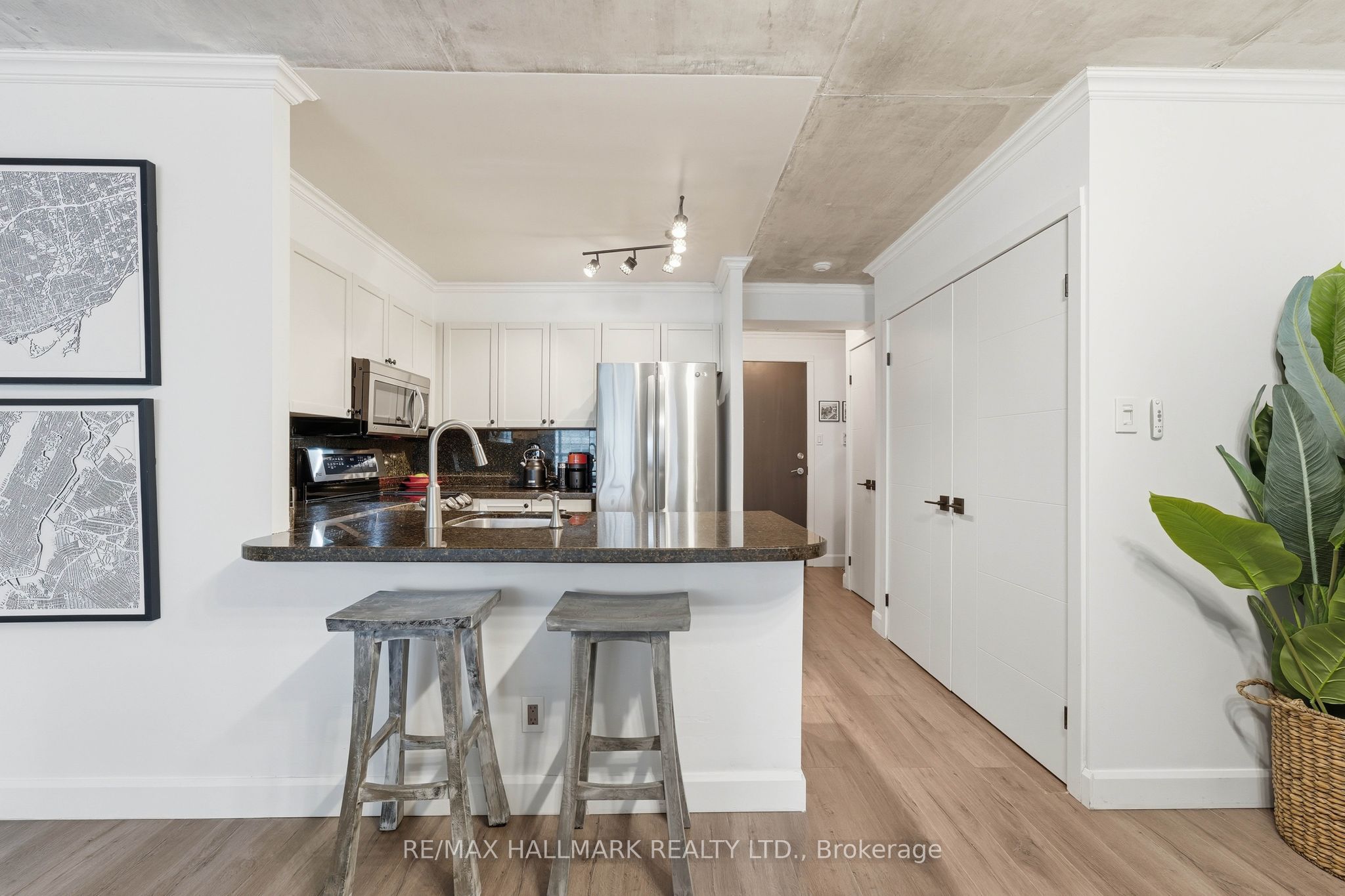 600 Queens Quay W 705, Toronto, ON M5V 3M3 photo 3
