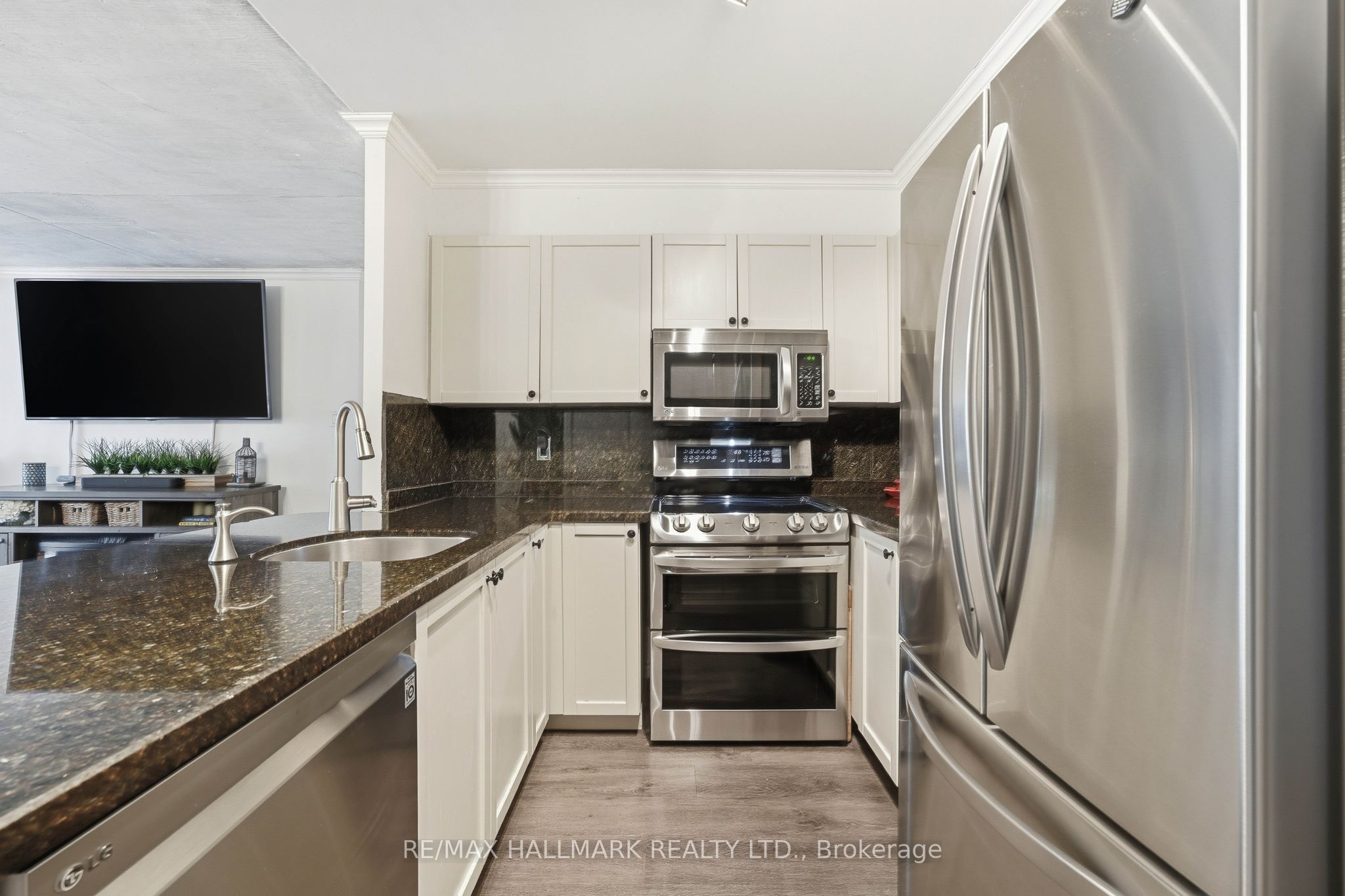 600 Queens Quay W 705, Toronto, ON M5V 3M3 photo 5