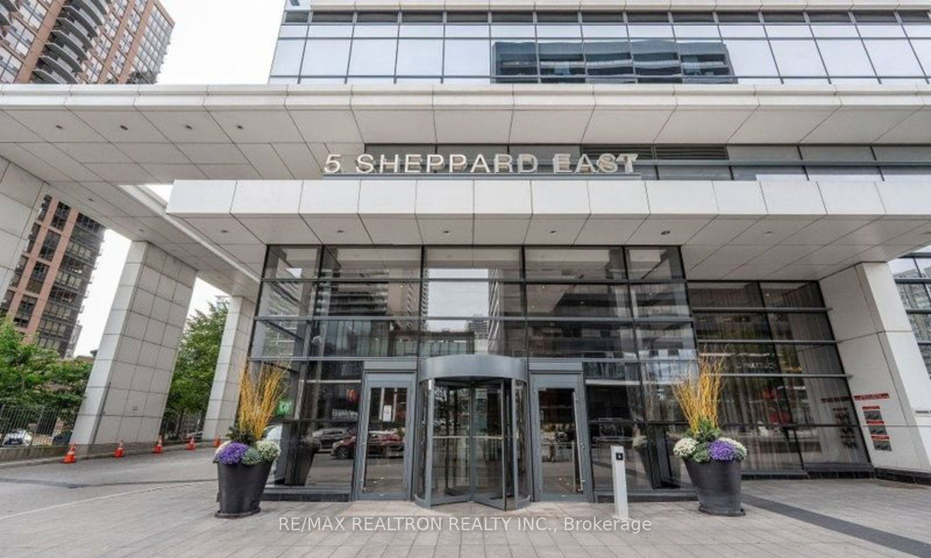 5 Sheppard Avenue E 1825, Toronto, ON M2N 0G4 photo 2