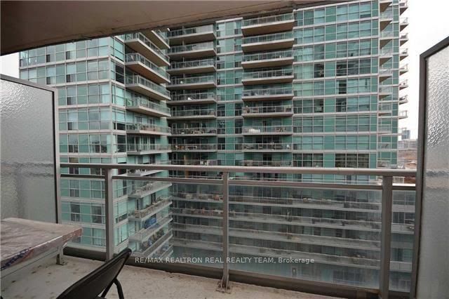 50 Lynn Williams Street 814, Toronto, ON M6K 3R9 photo 3