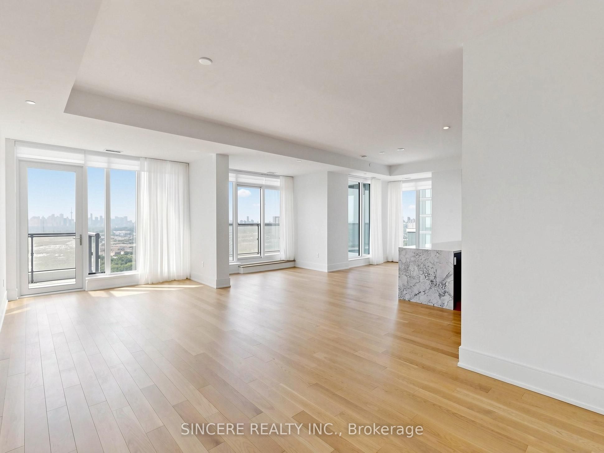 20 Inn On The Park Drive 2737, Toronto, ON M3C 0P8 photo 4
