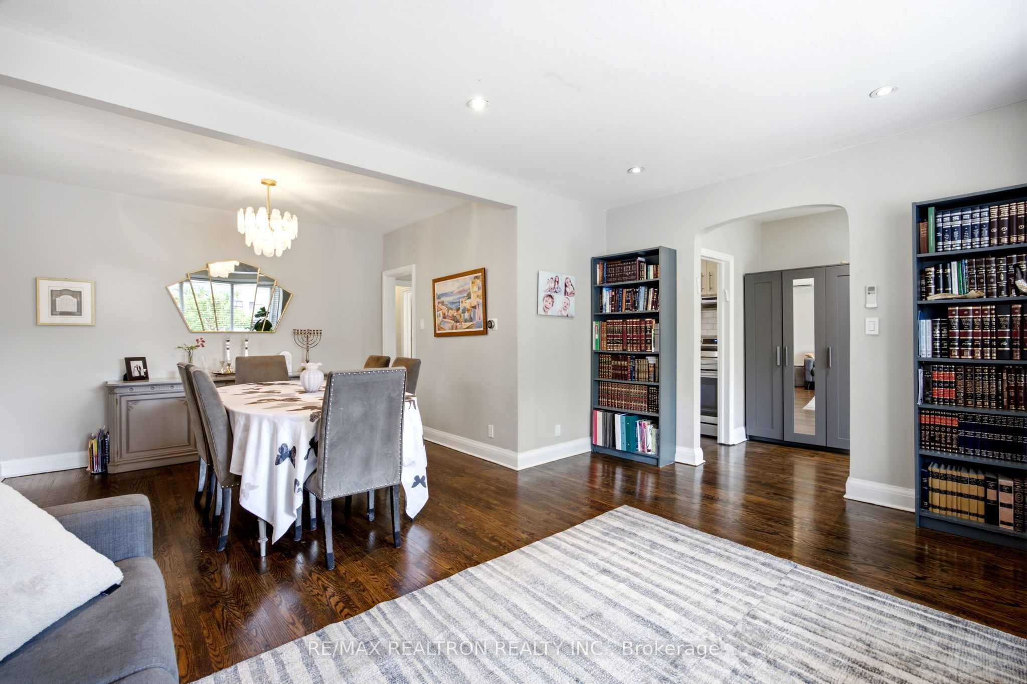 149 Fairholme Avenue, Toronto, ON M6B 2X3 photo 3