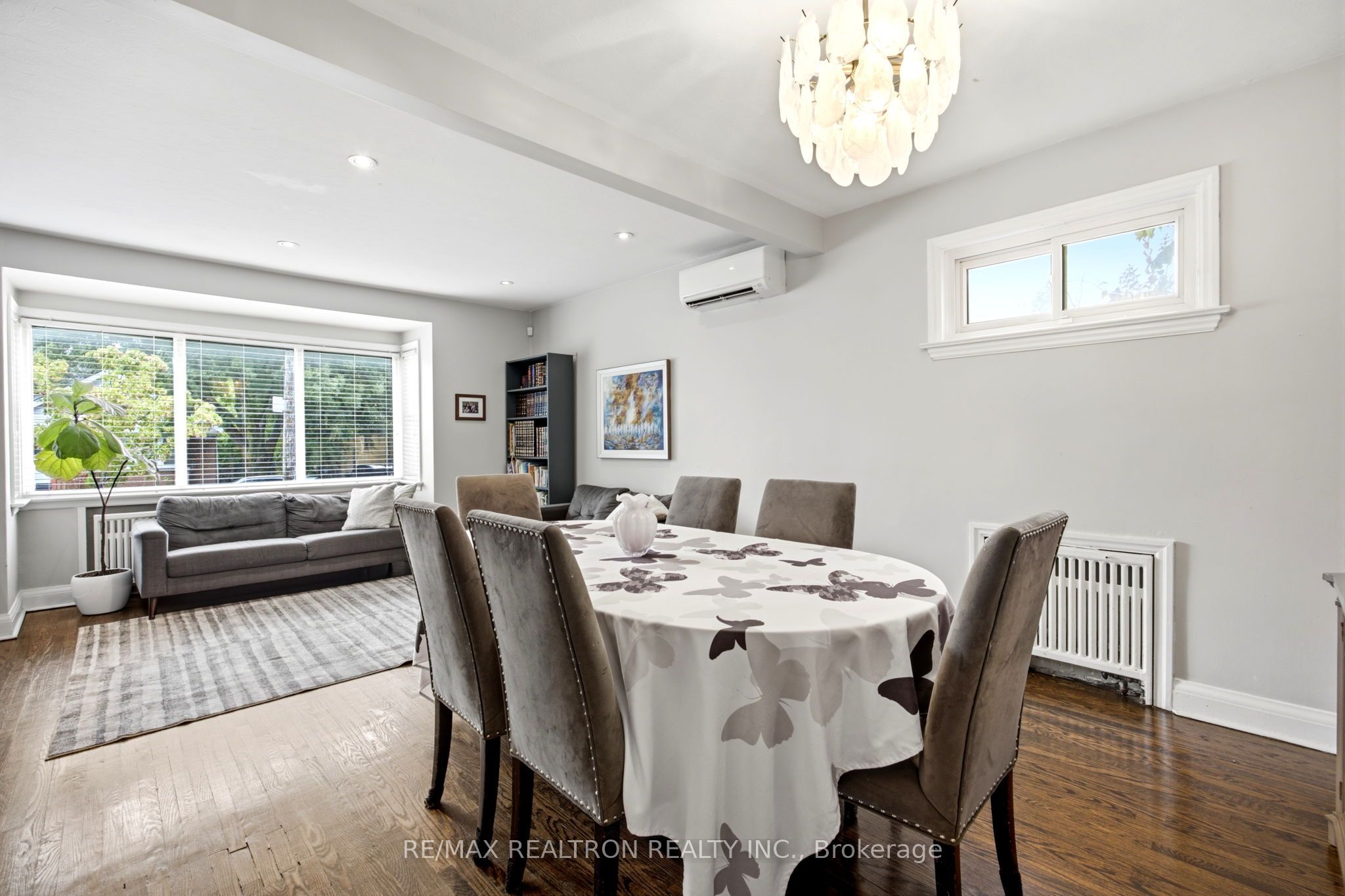 149 Fairholme Avenue, Toronto, ON M6B 2X3 photo 4