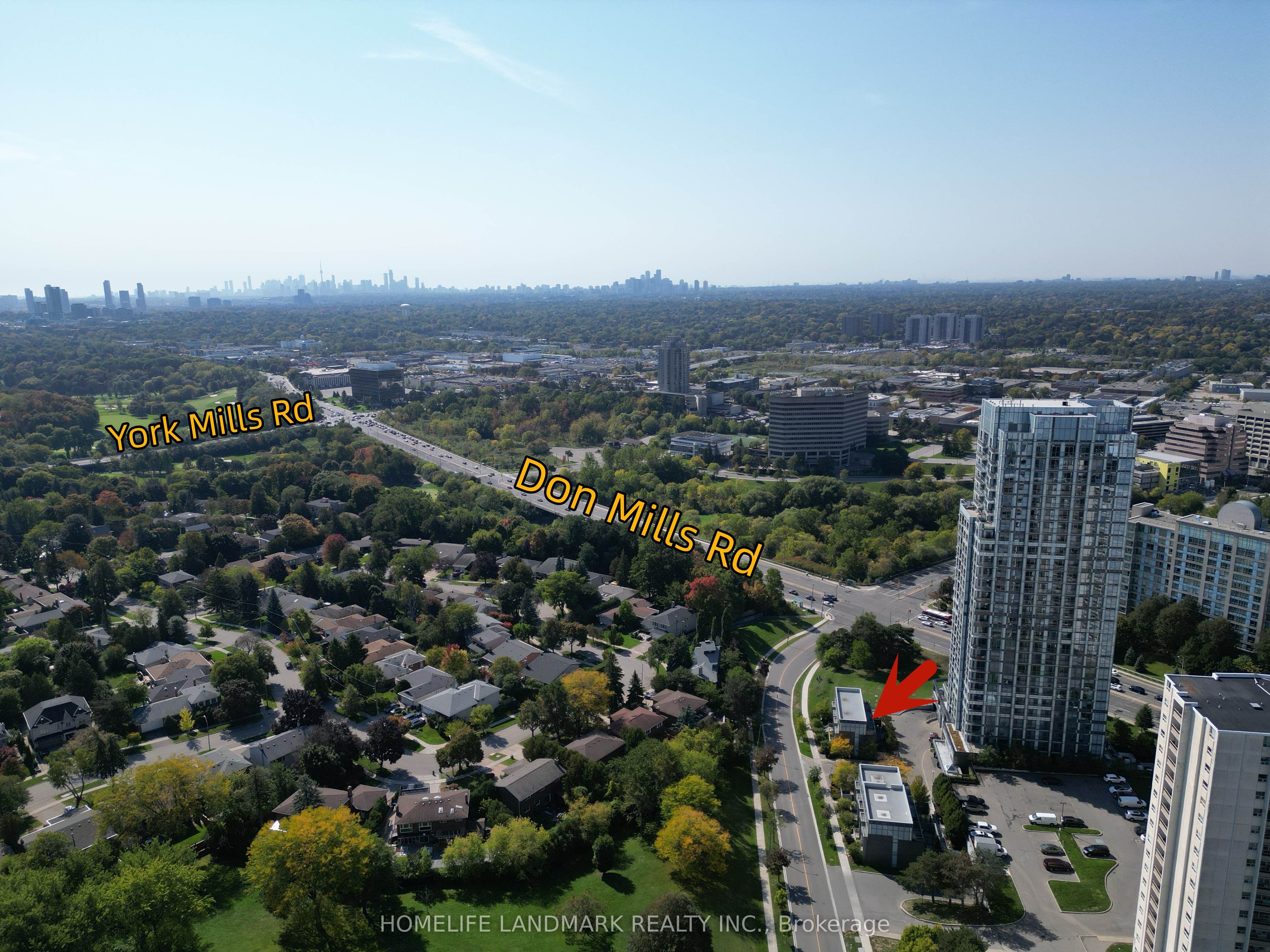 18 Graydon Hall Drive TH12, Toronto, ON M3A 0A4 photo 2