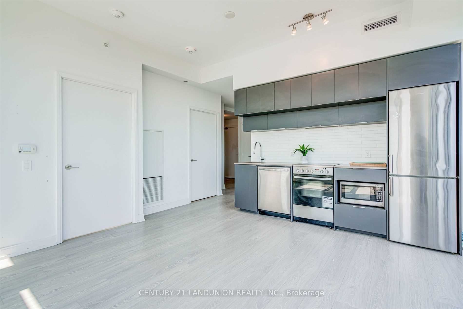 181 Dundas Street E 2905, Toronto, ON M5A 0N5 photo 4