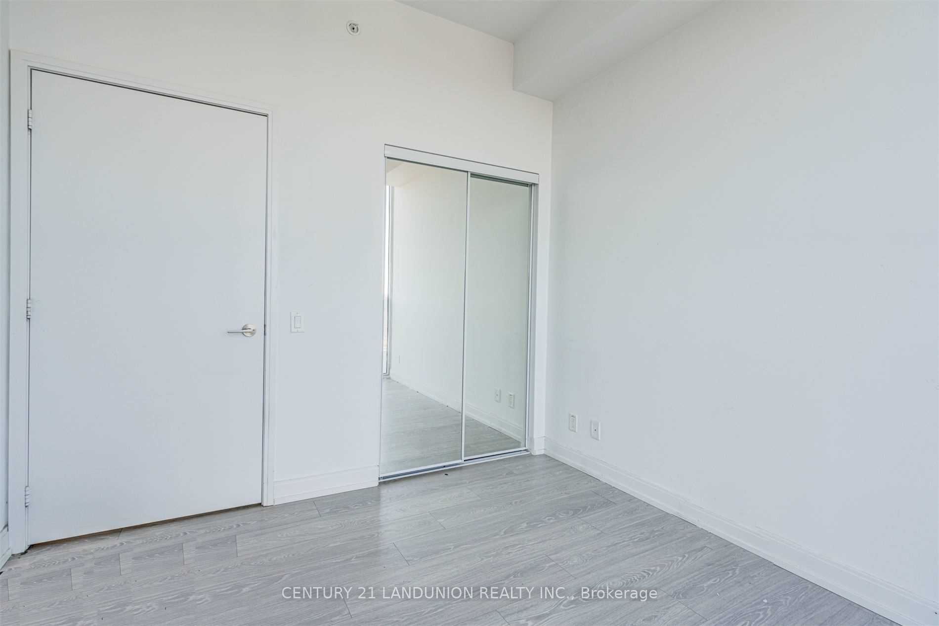 181 Dundas Street E 2905, Toronto, ON M5A 0N5 photo 5