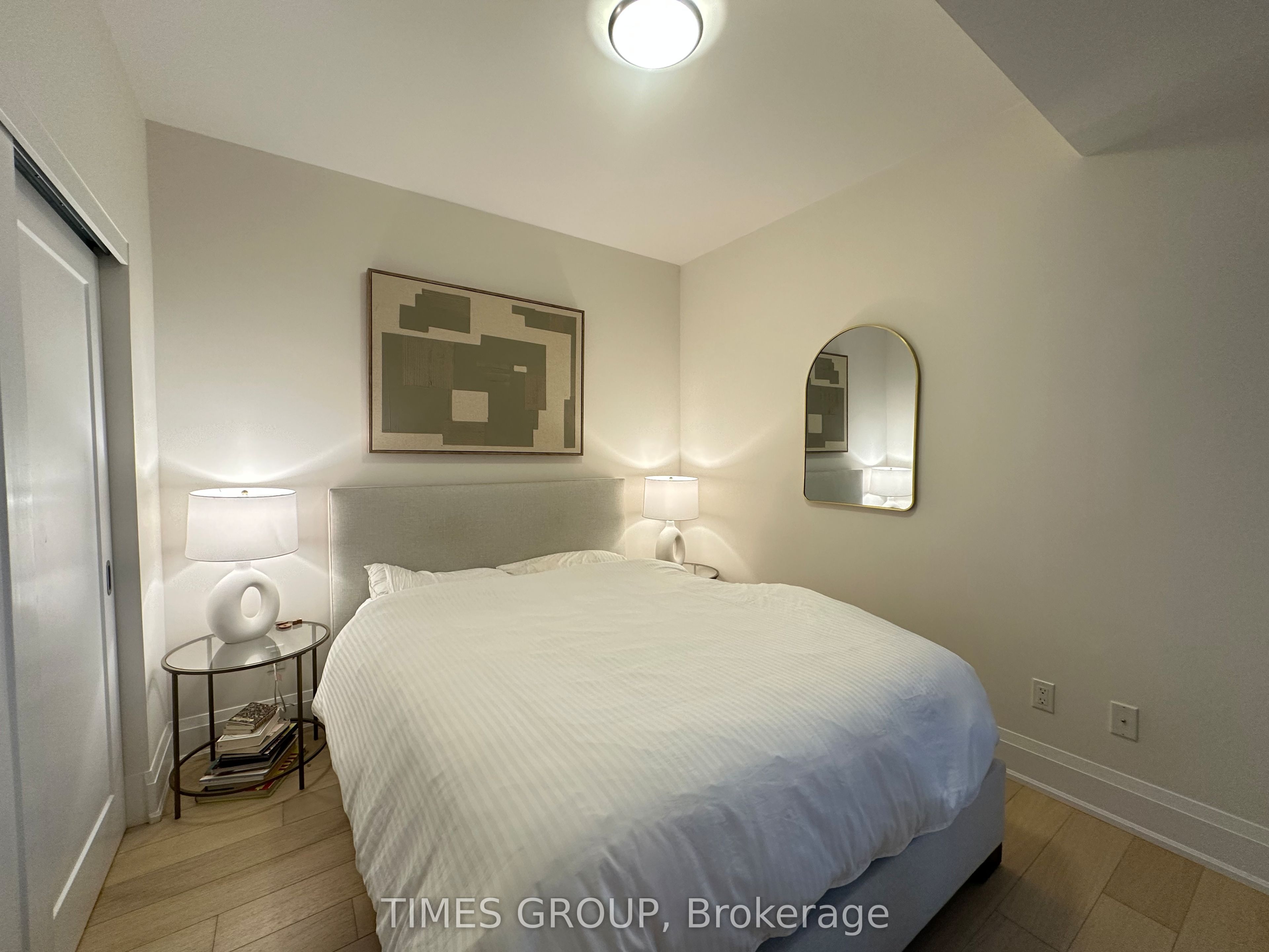 88 Cumberland Street 509, Toronto, ON M5R 0C8 photo 5