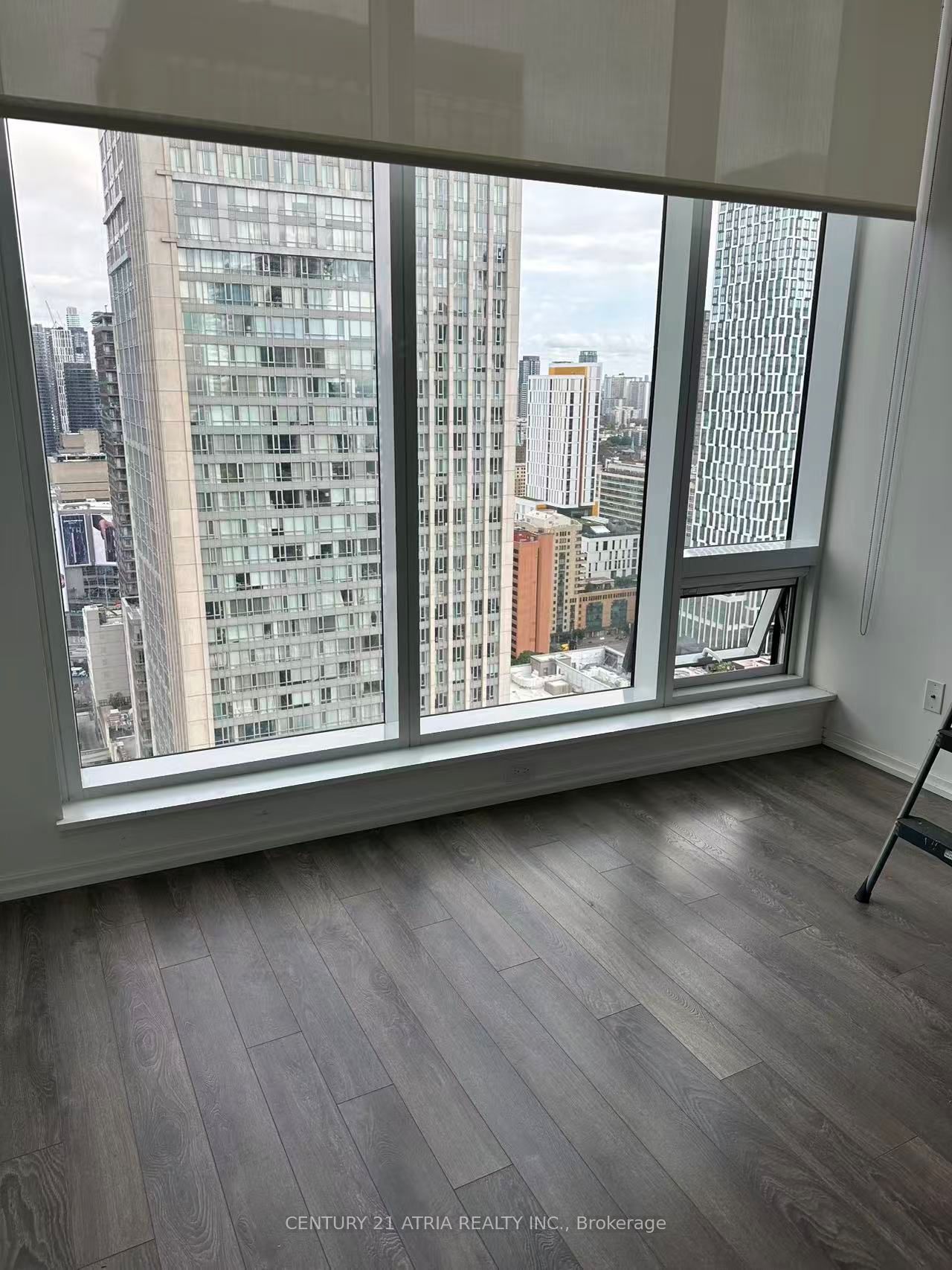 197 Yonge Street 2901, Toronto, ON M5B 0C1 photo 3