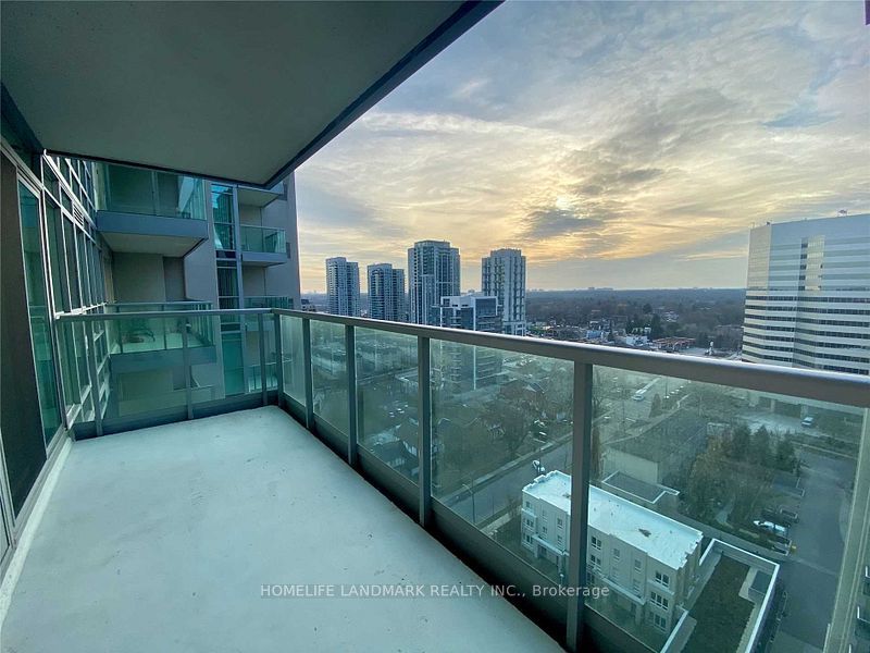 17 Anndale Drive 1902, Toronto, ON M2N 2W7