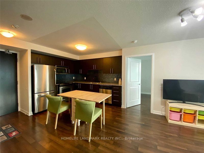 17 Anndale Drive 1902, Toronto, ON M2N 2W7 photo 2