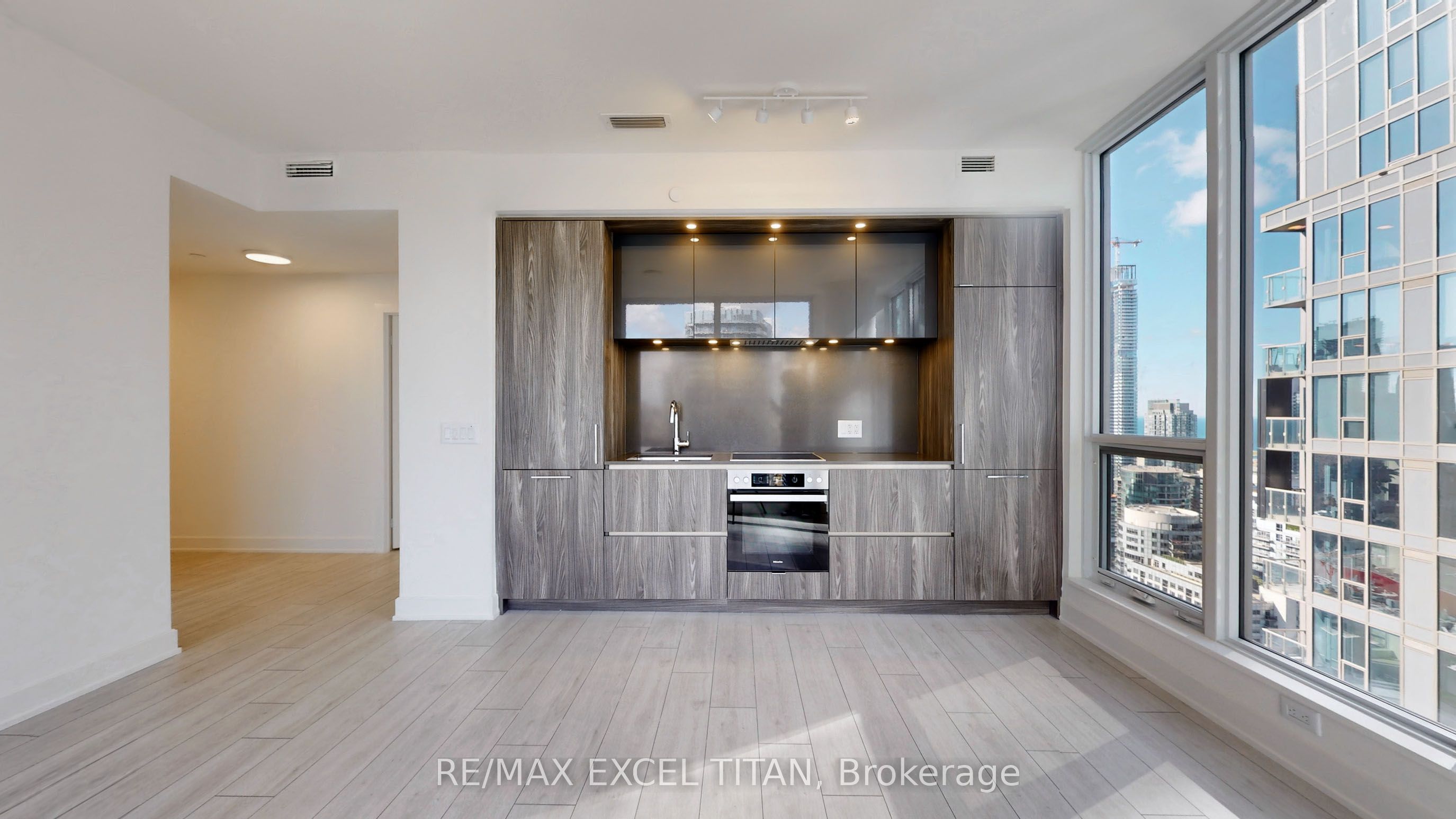 15 Mercer Street 3304, Toronto, ON M5V 1H2 photo 3