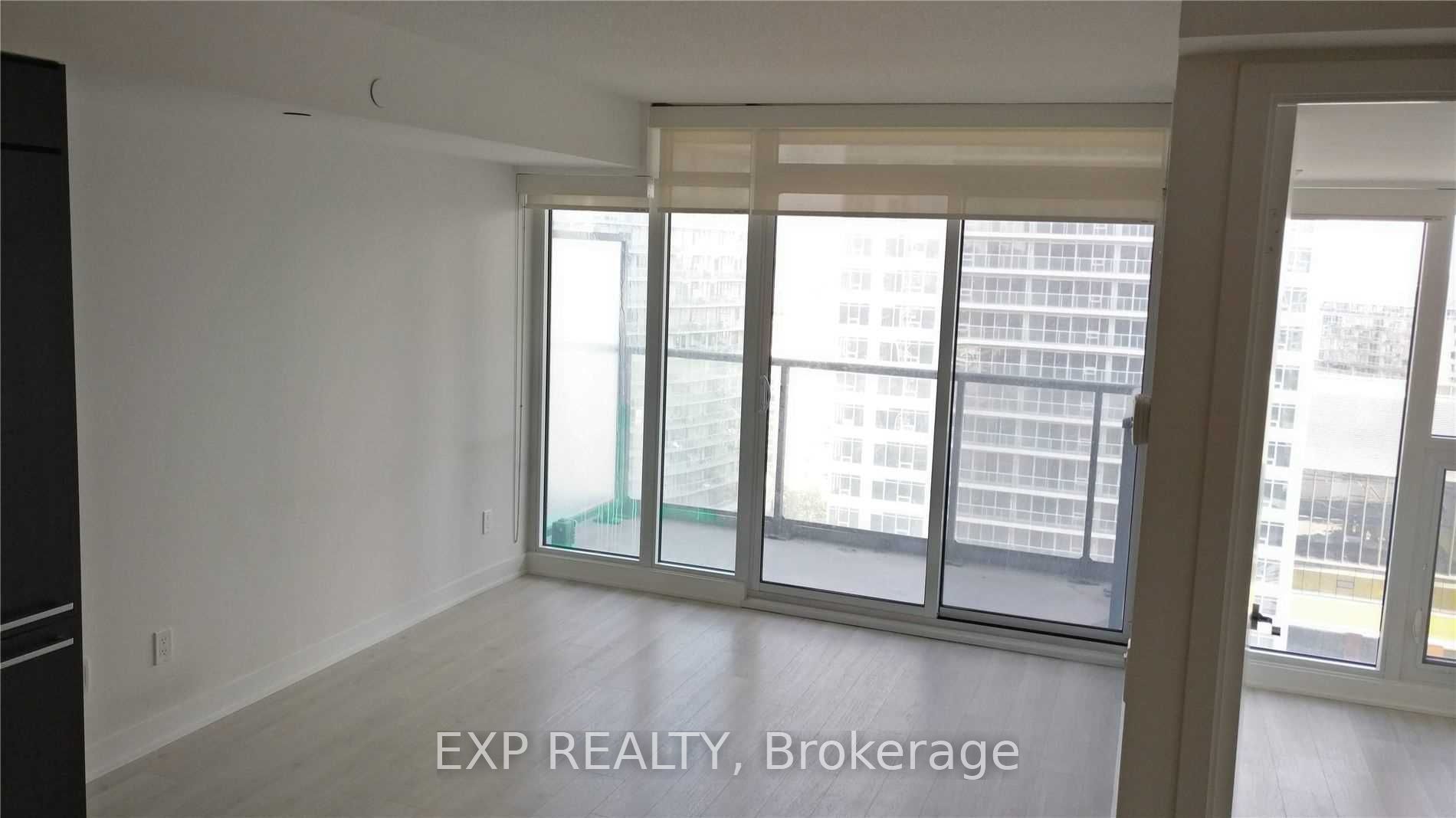 70 Queens Wharf Road 1901, Toronto, ON M5V 0J2 photo 5