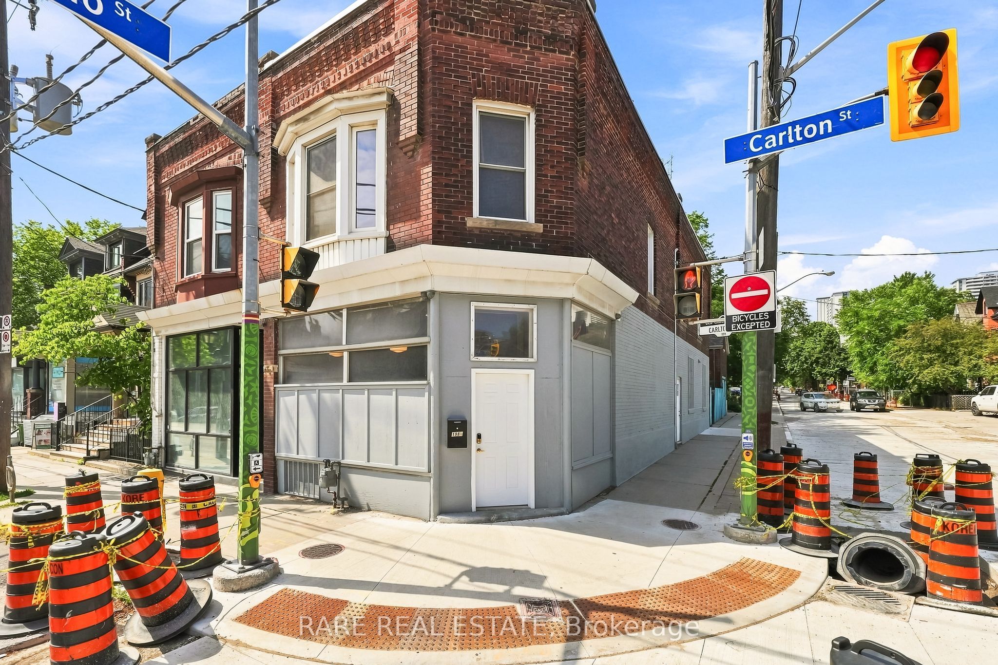 198 1/2 Carlton Street, Toronto, ON M5A 2K8 photo 2