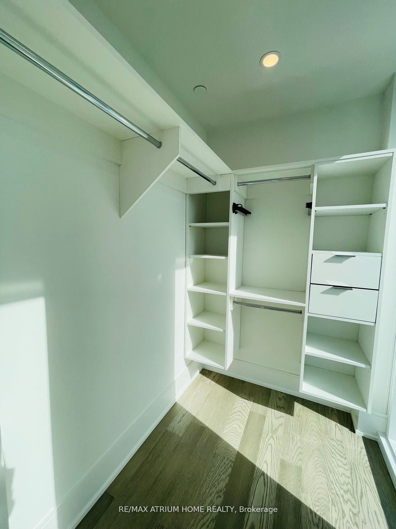 1 Gloucester Street 1216, Toronto, ON M4Y 1L8 photo 5