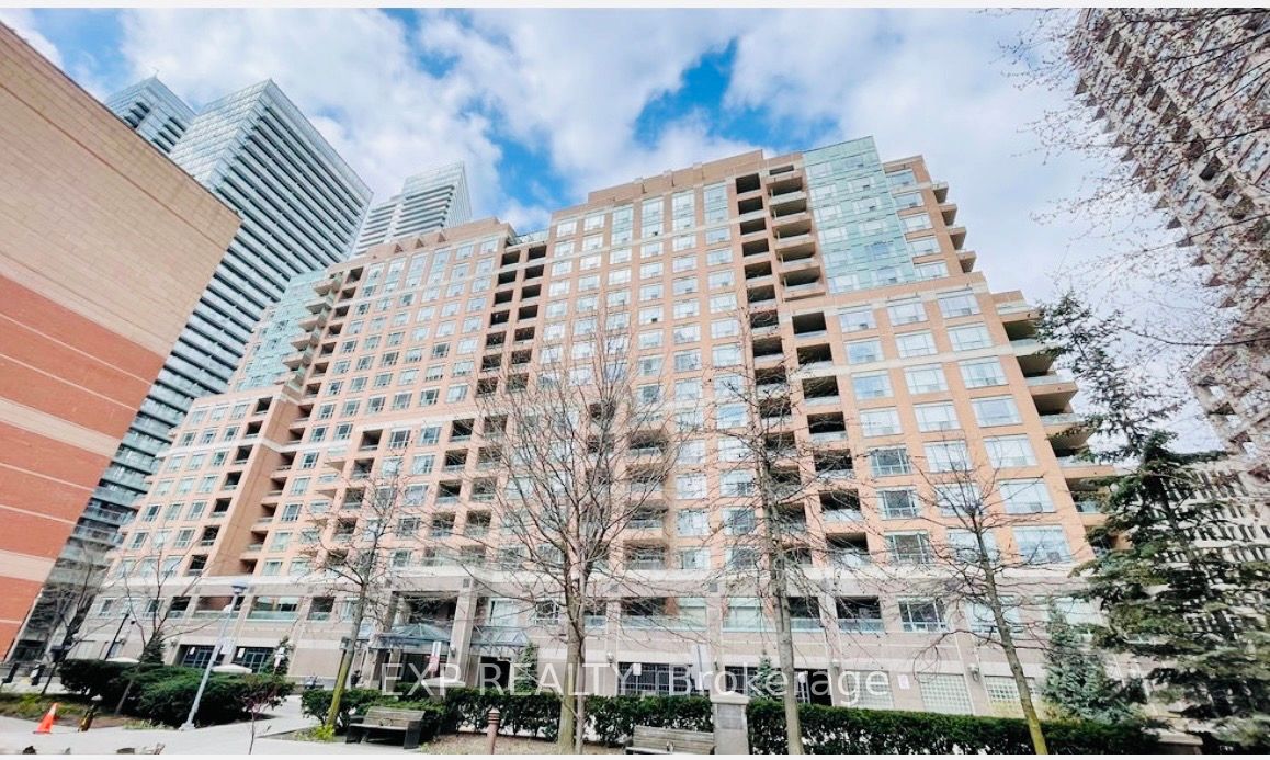 889 Bay Street 607, Toronto, ON M5S 3K5