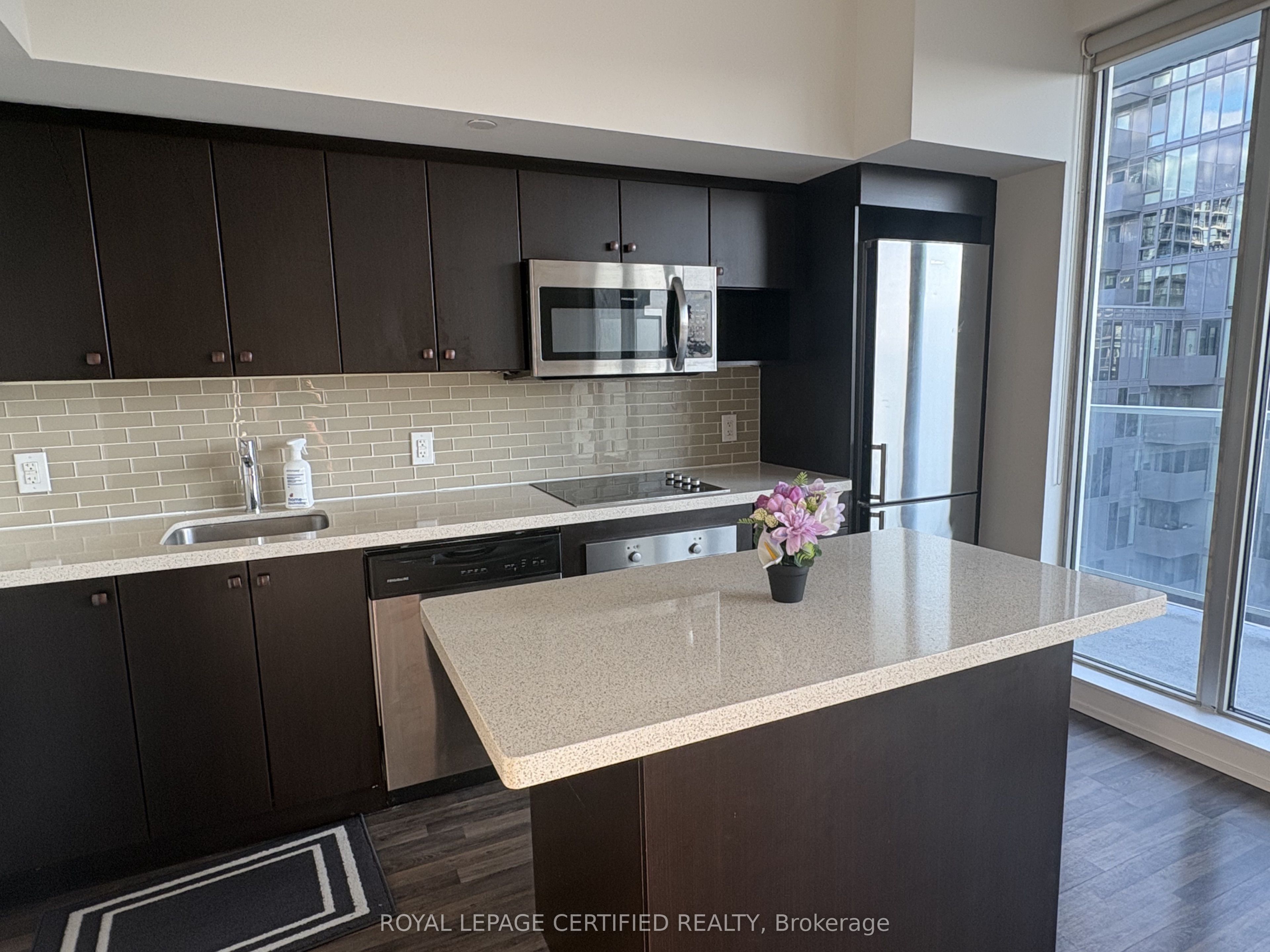 565 Wilson Avenue 606W, Toronto, ON M3H 5Y6 photo 5