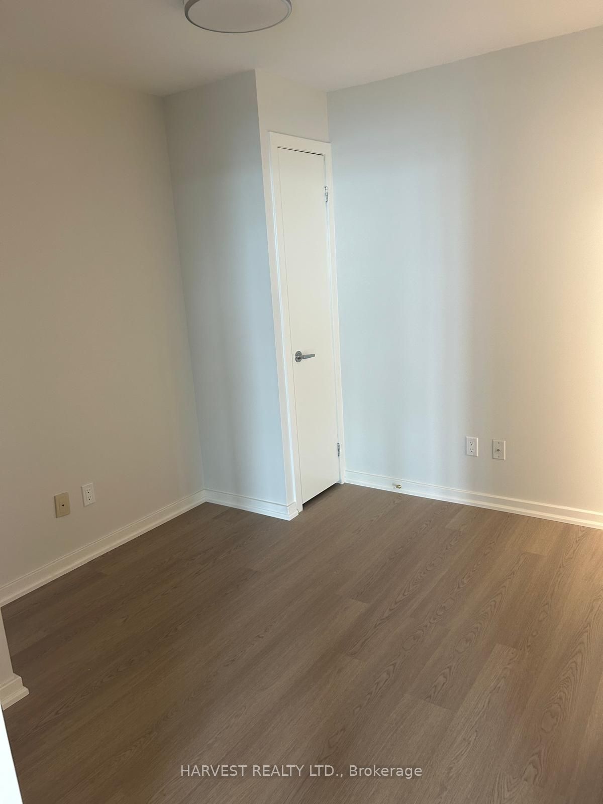 8 York Street 1511, Toronto, ON M5J 2Y2 photo 2