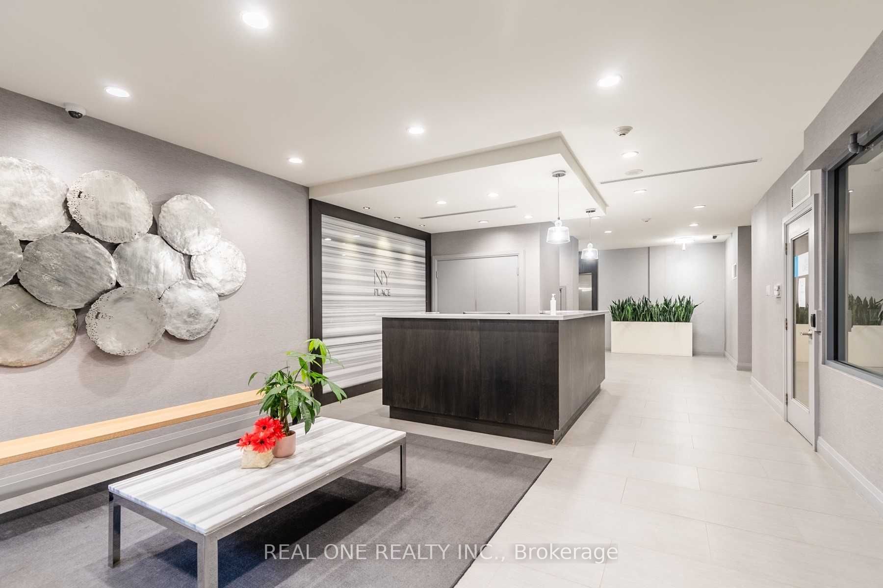 17 Kenaston Gardens 504, Toronto, ON M2K 0B9 photo 3