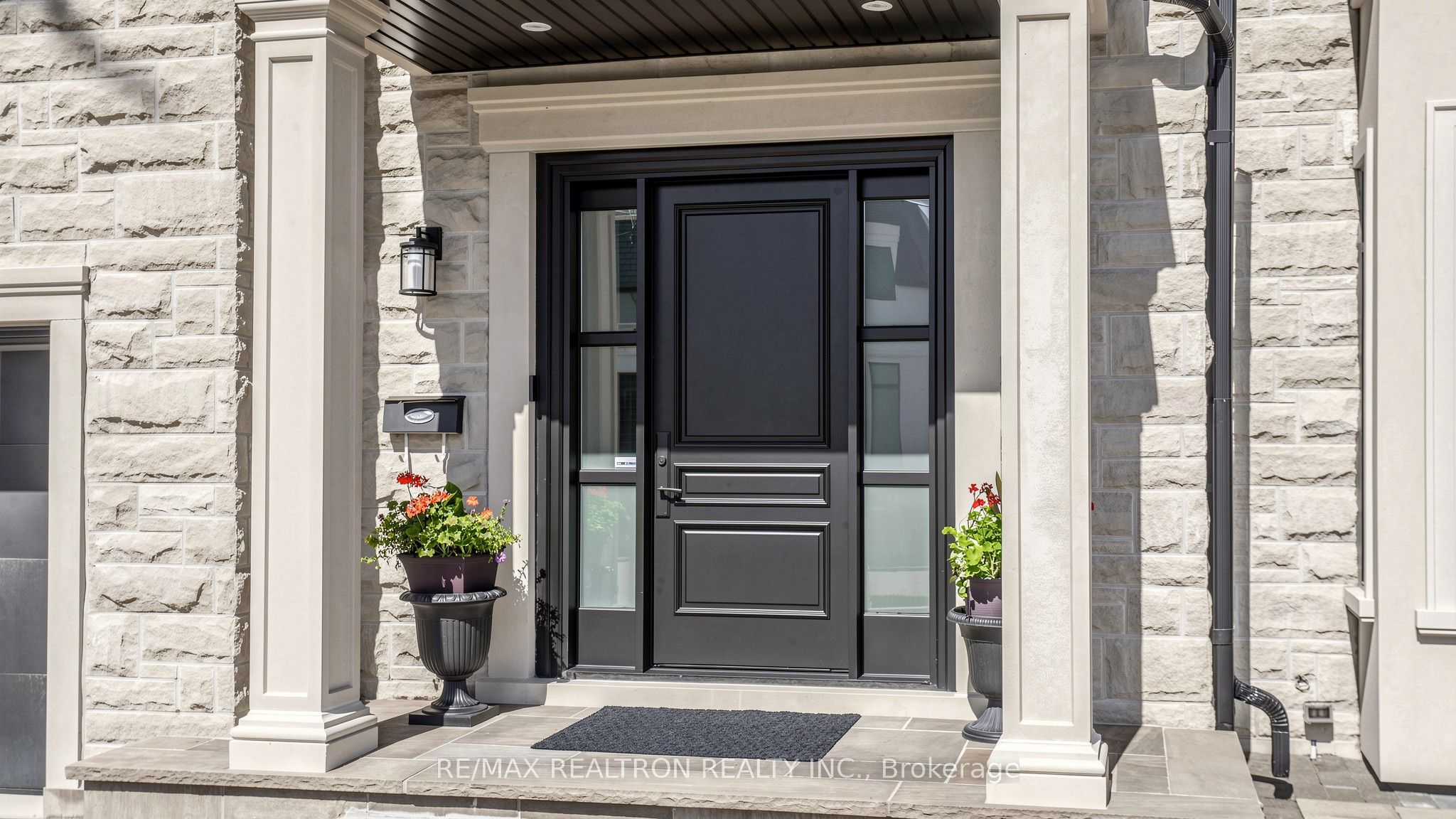 10 Bayberry Crescent, Toronto, ON M2K 1T8 photo 4
