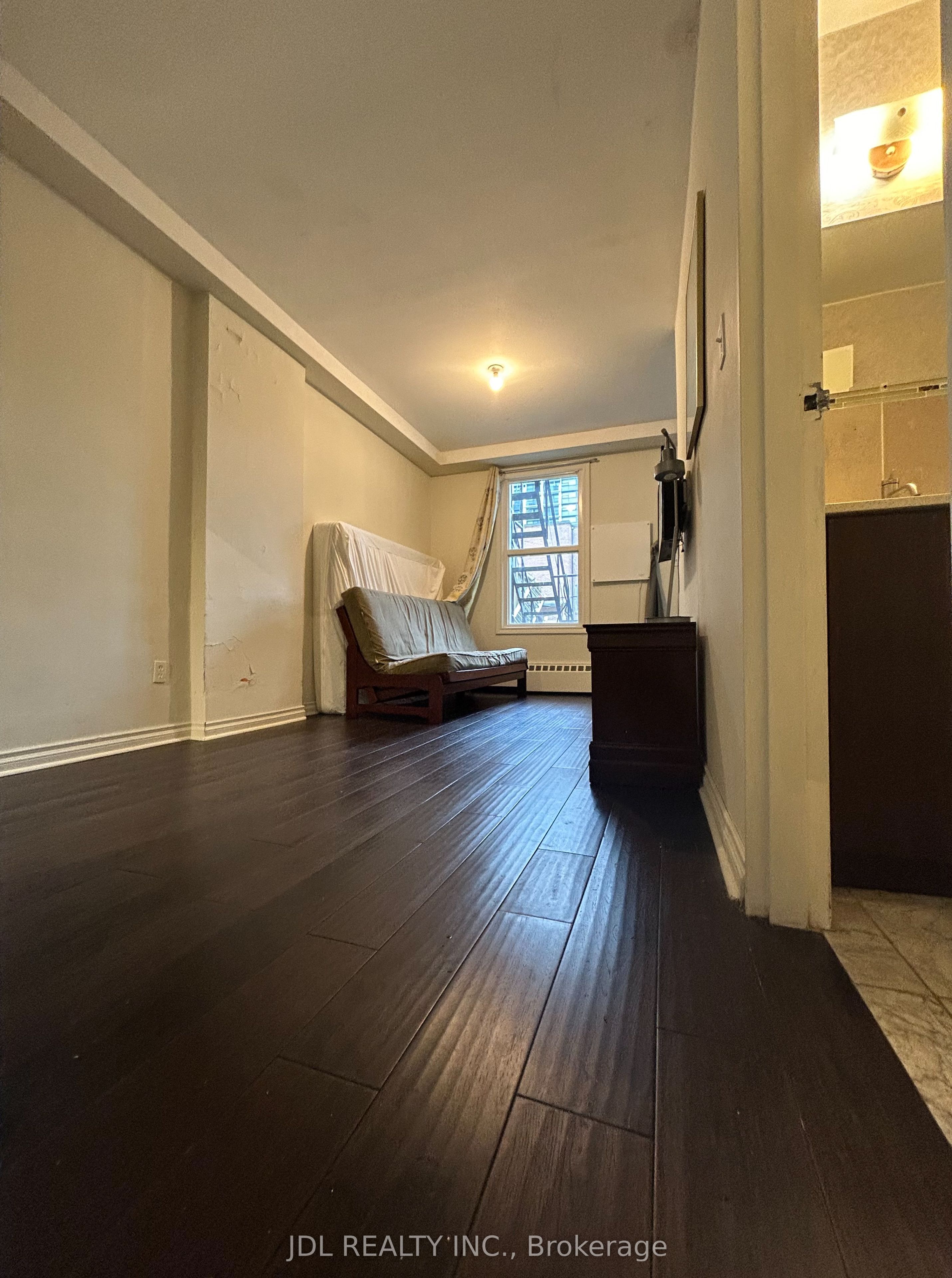 3 Pembroke St Street Entire One Bedroom Unit, Toronto, ON M5A 2N6 photo 4
