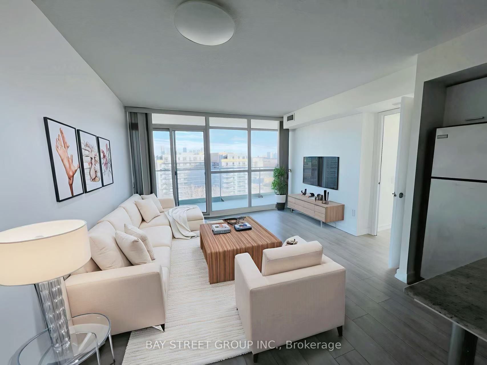 33 Singer Court 1111, Toronto, ON M2K 0B4 photo 3