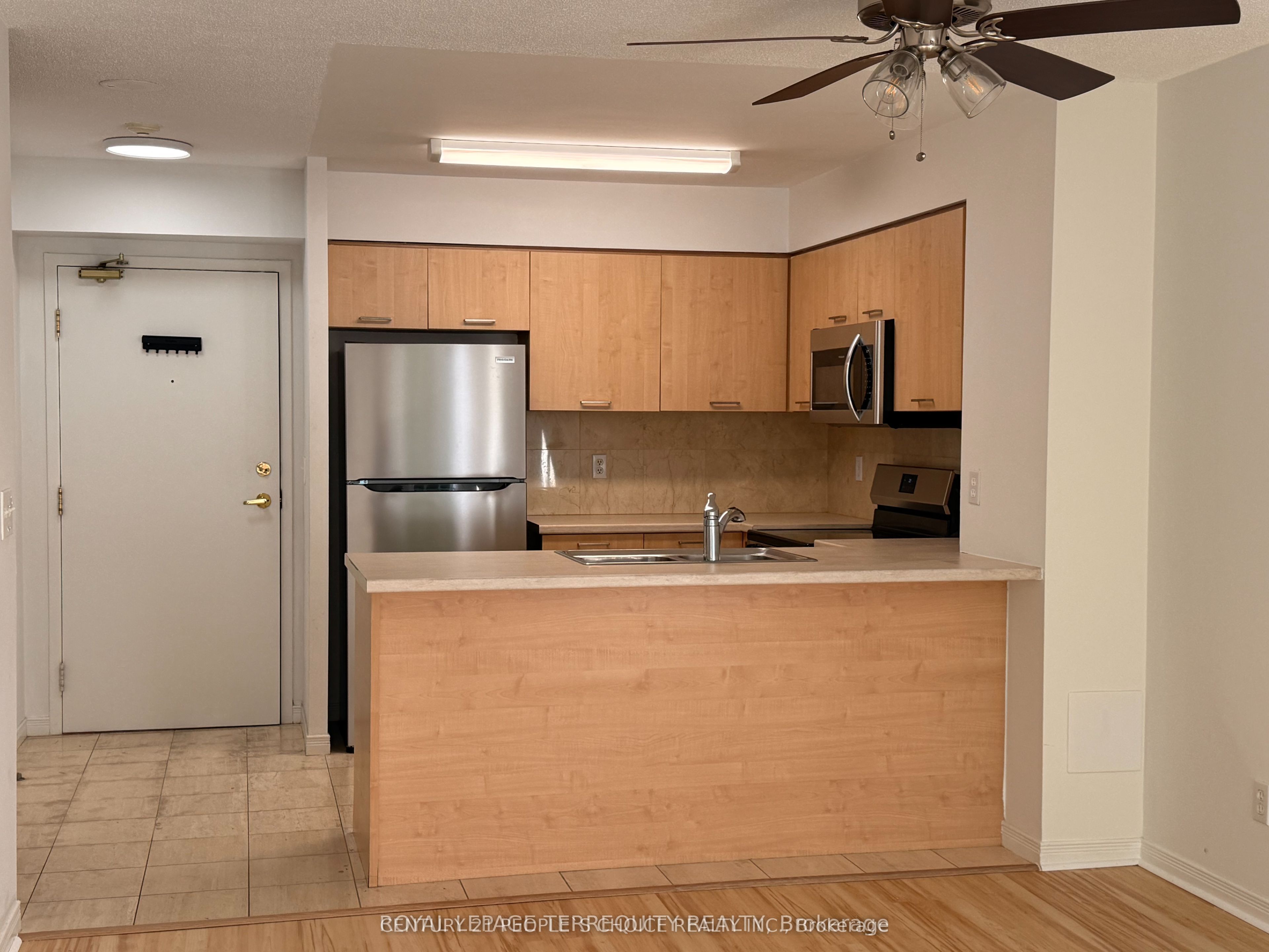 51 Harrison Garden Boulevard 505, Toronto, ON M2N 7G4 photo 3