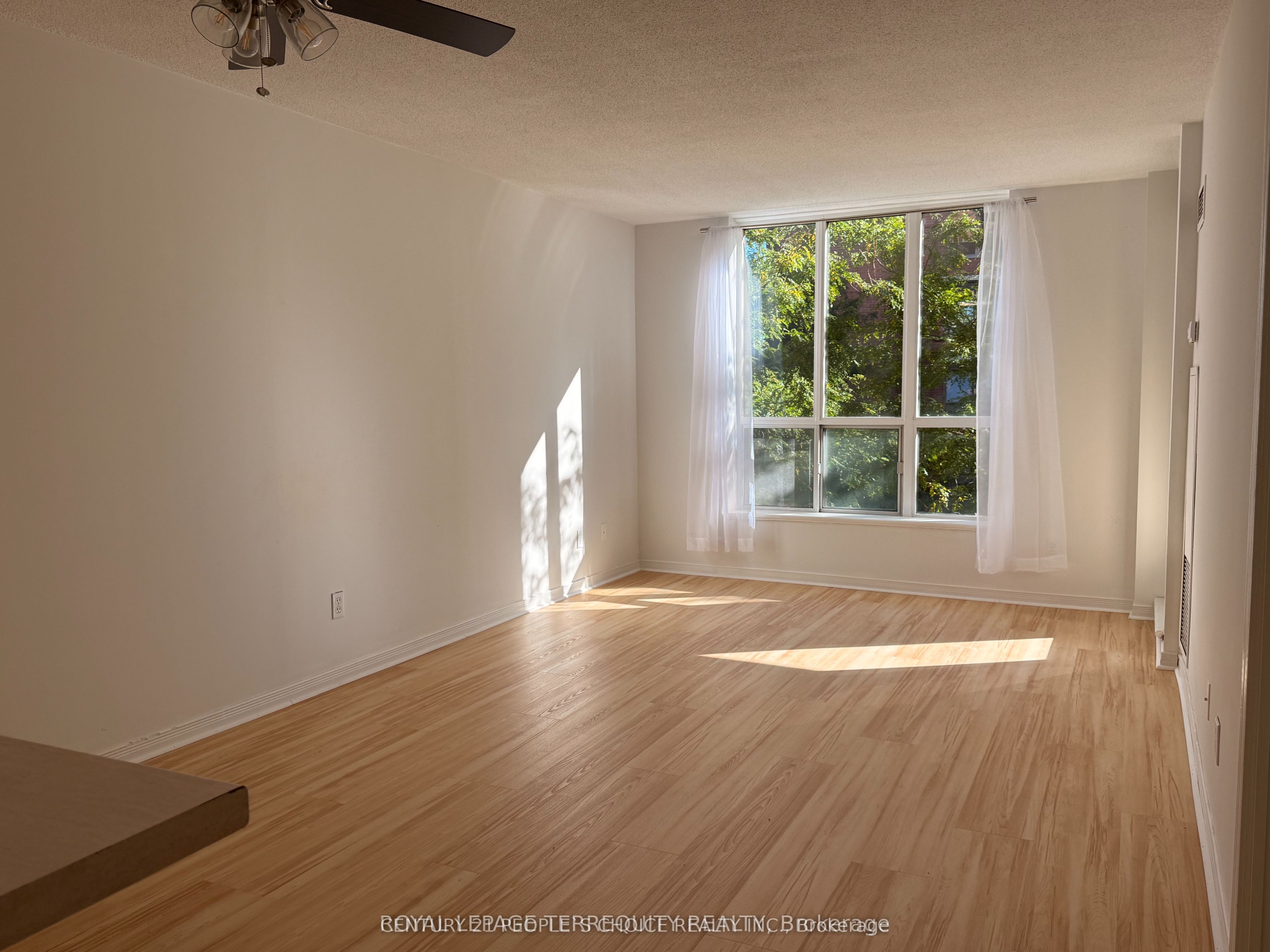 51 Harrison Garden Boulevard 505, Toronto, ON M2N 7G4 photo 5