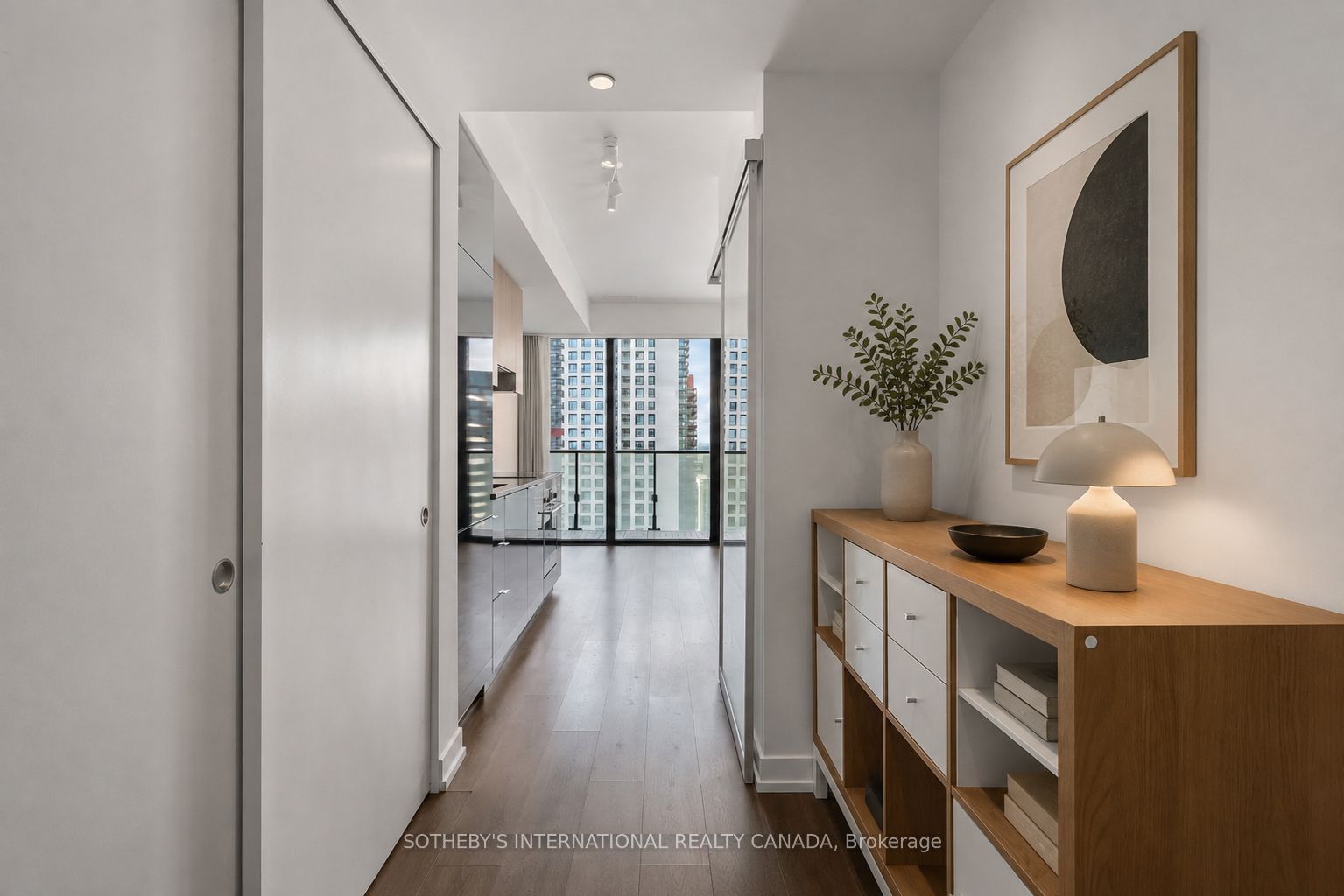 161 Roehampton Avenue 3001, Toronto, ON M4P 0C8 photo 3