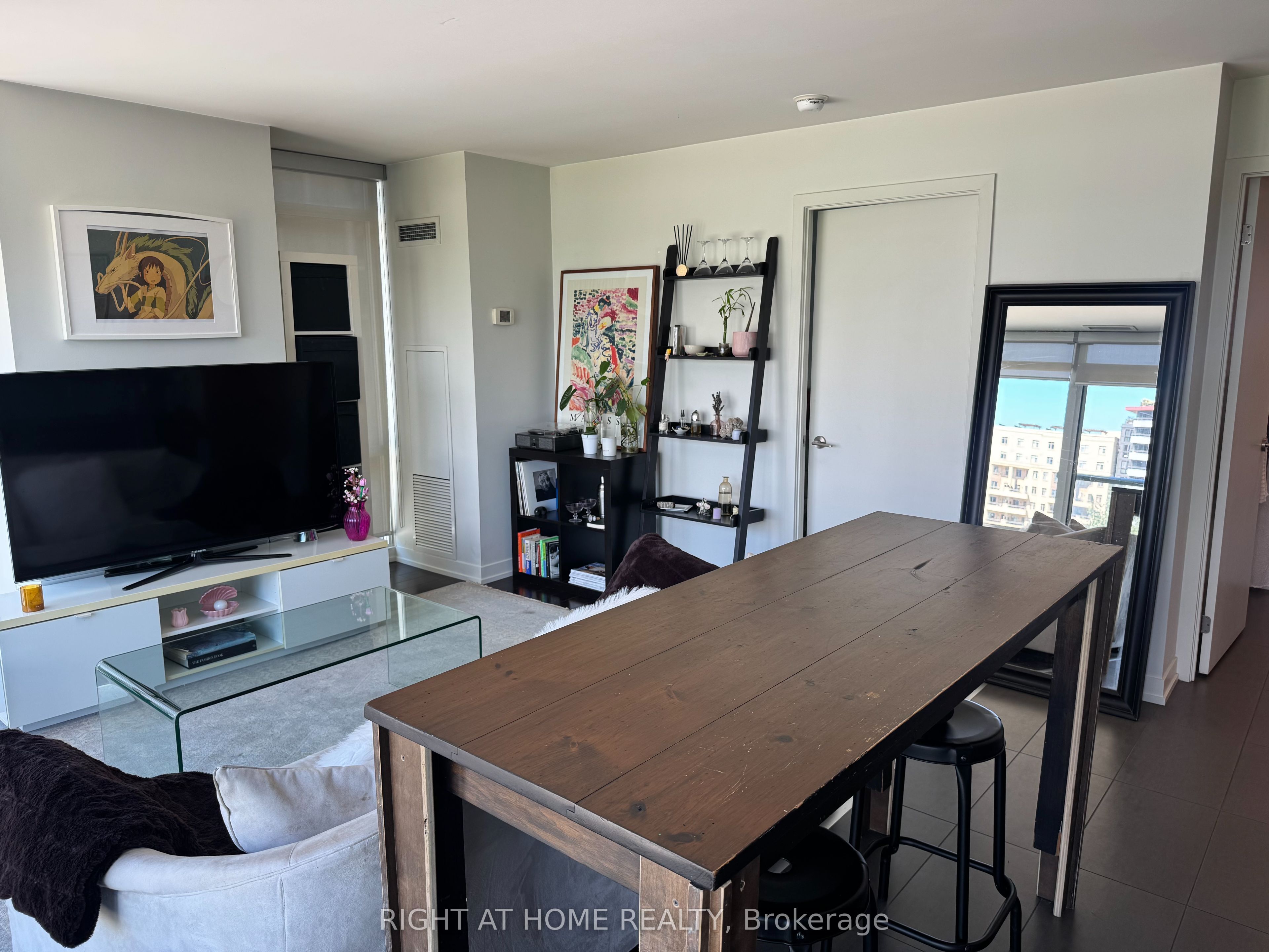 170 Fort York Boulevard 204, Toronto, ON M5V 0E6 photo 4